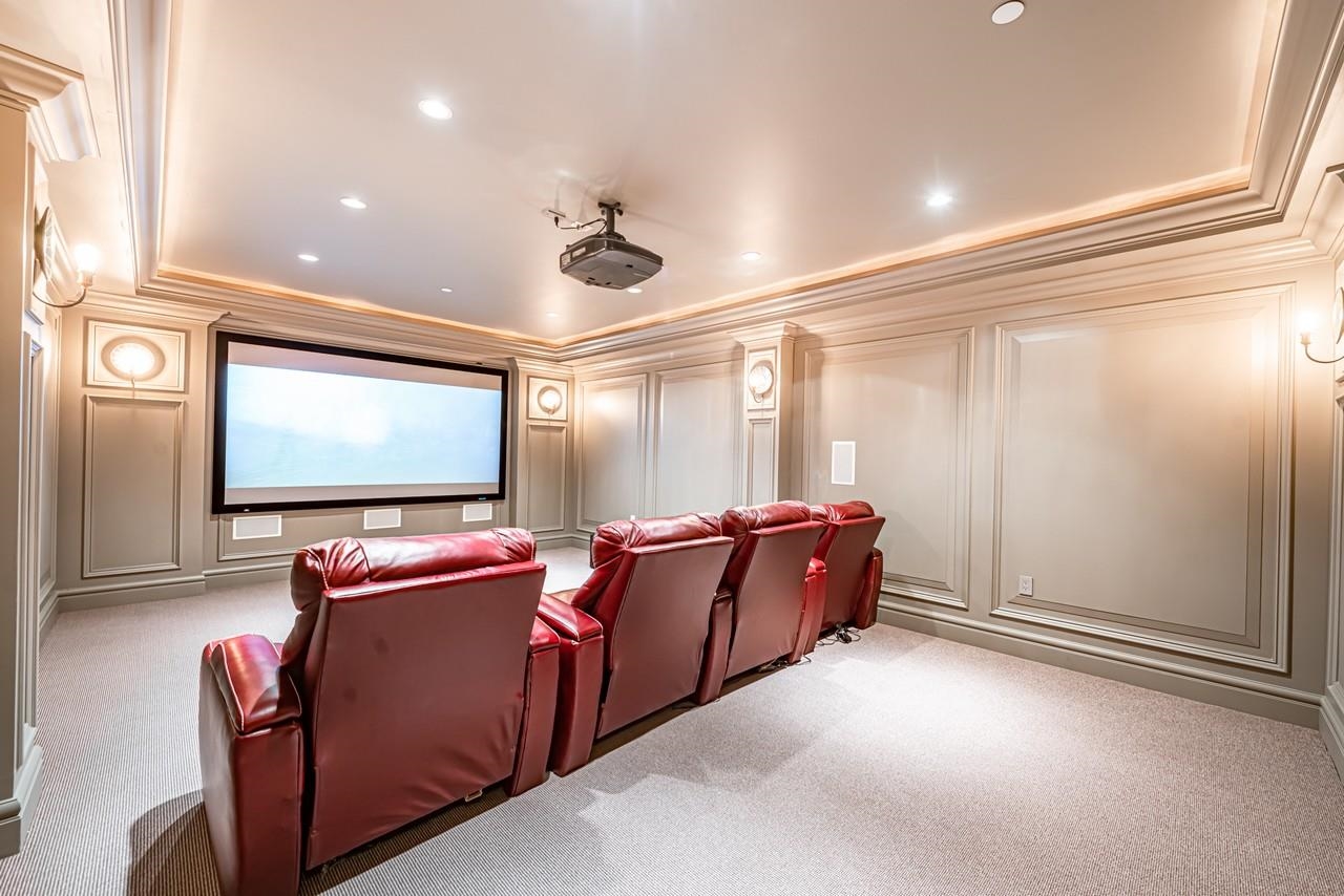 Listing image of 2913 ALTAMONT CRESCENT