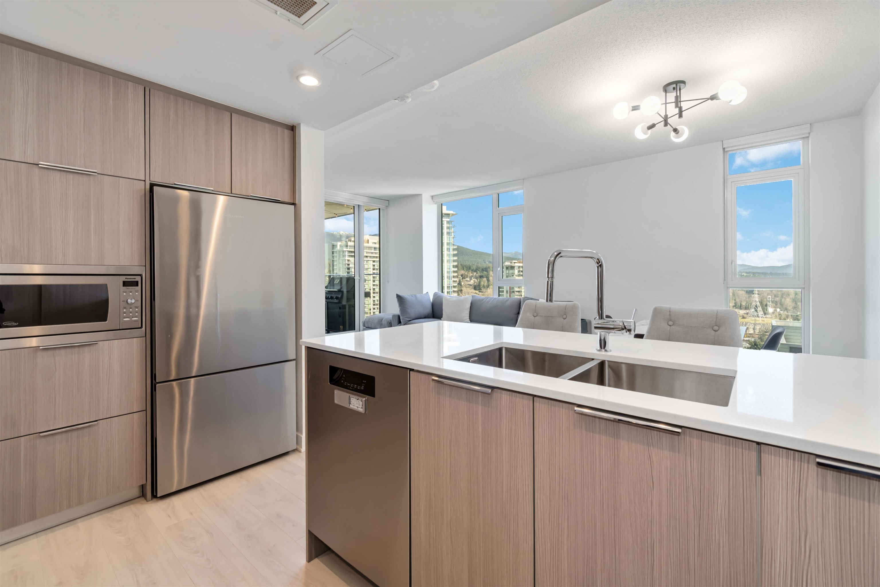 Listing image of 2201 1401 HUNTER STREET