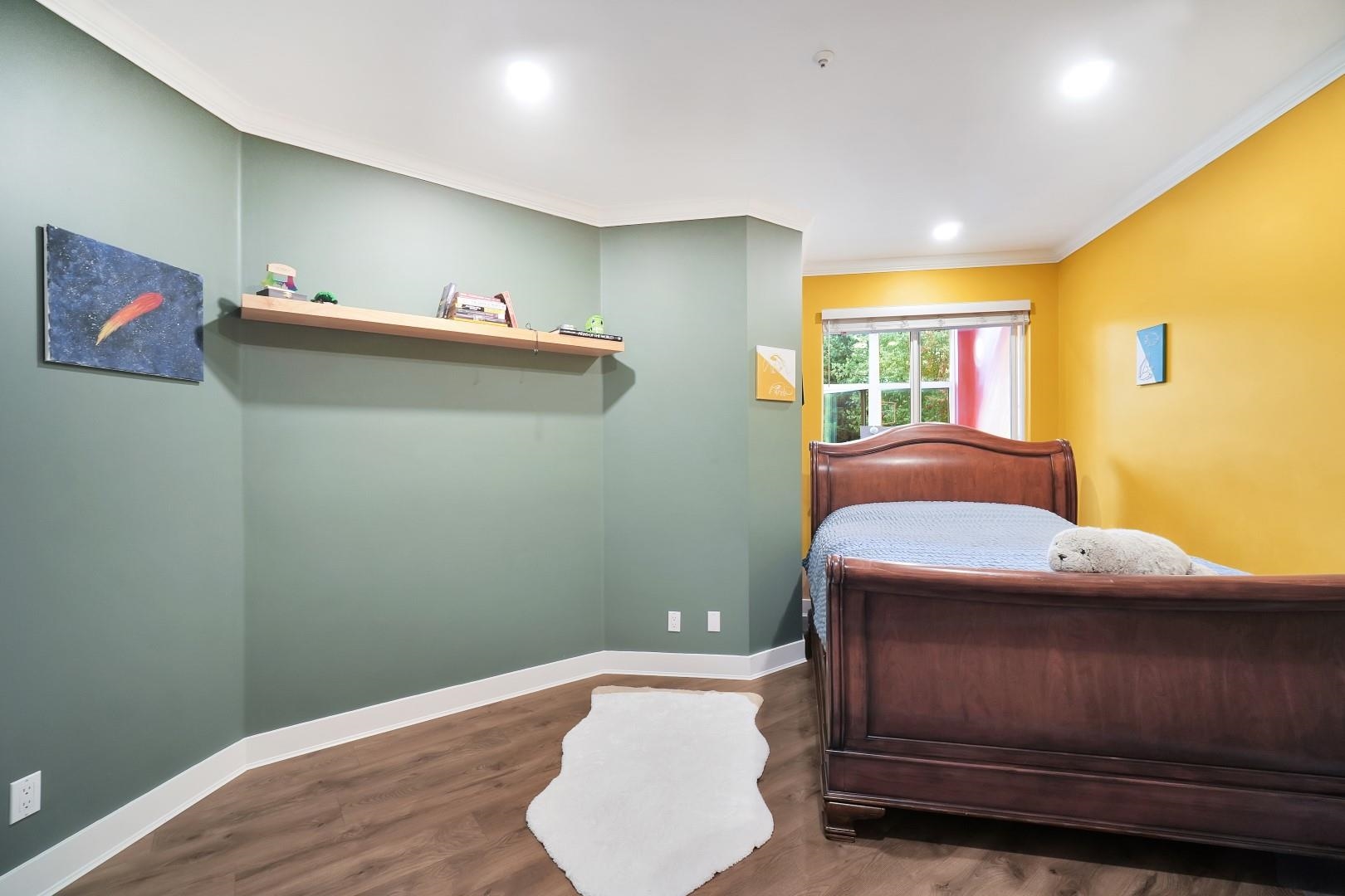 Listing image of 306 630 ROCHE POINT DRIVE