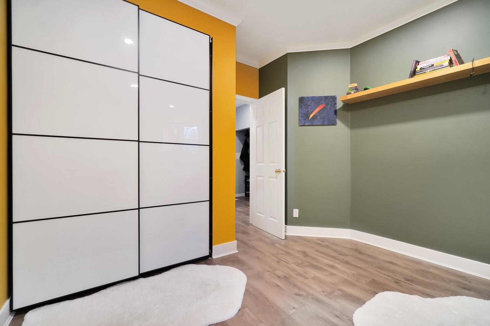 Listing image of 306 630 ROCHE POINT DRIVE