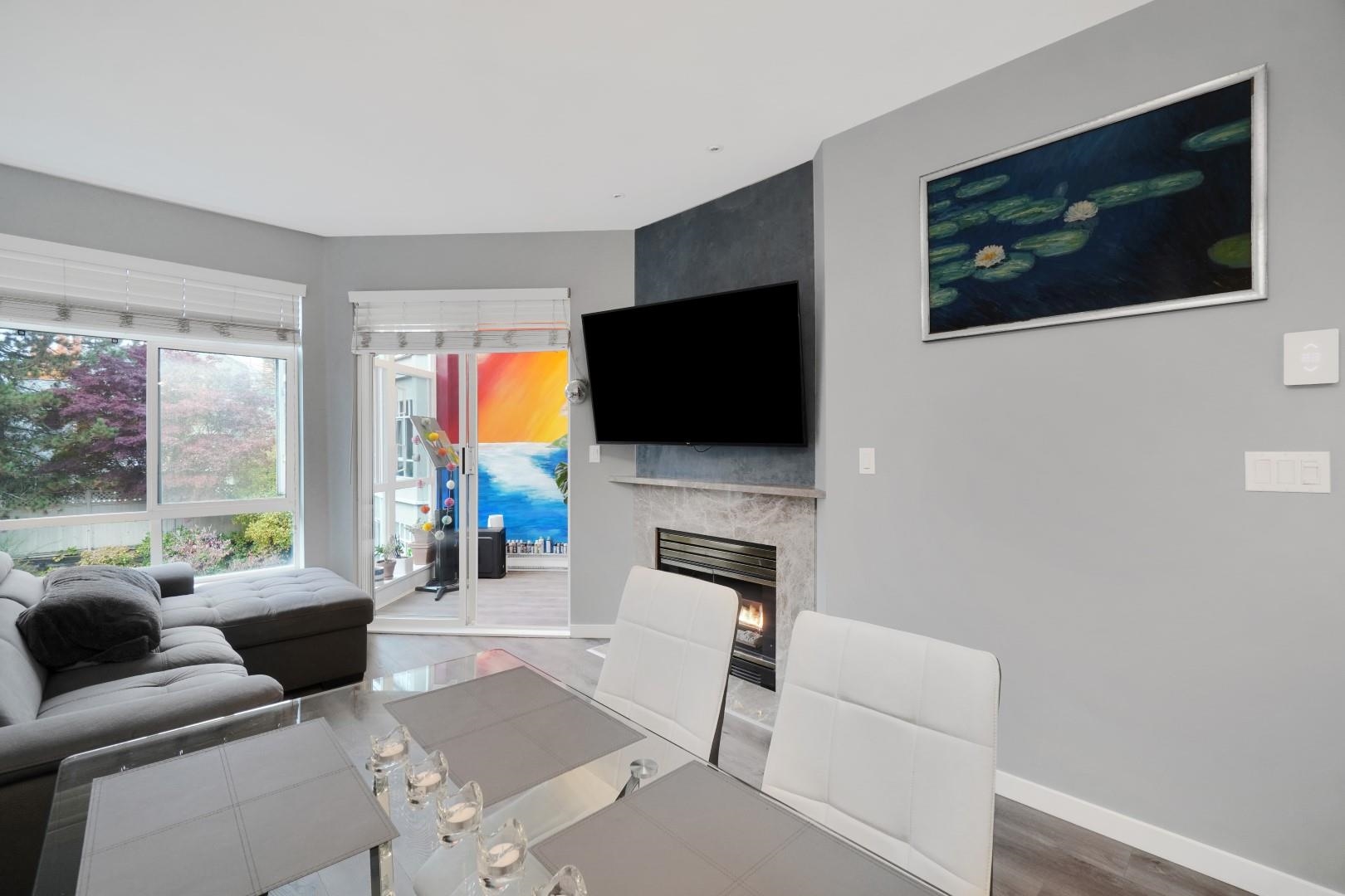 Listing image of 306 630 ROCHE POINT DRIVE