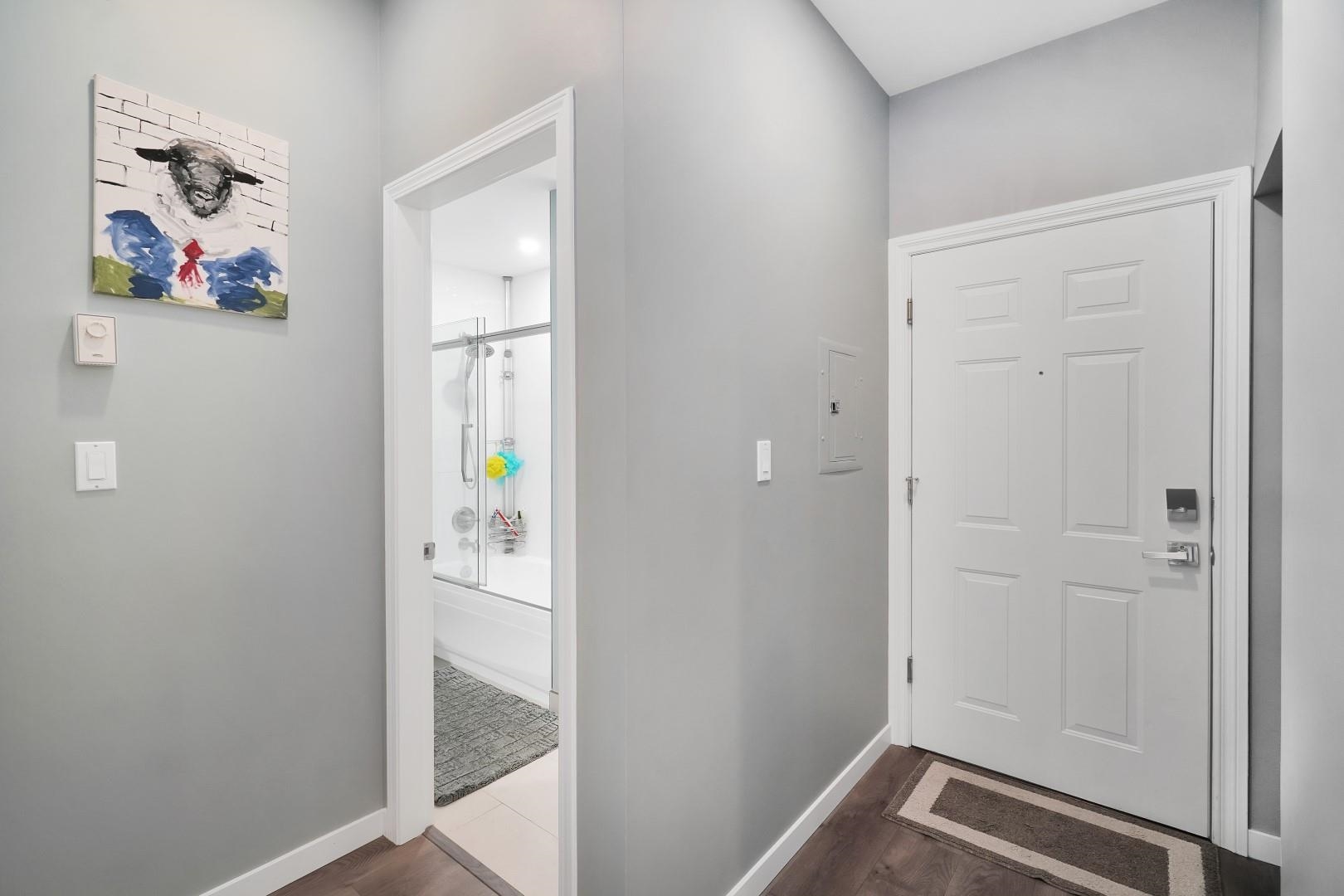Listing image of 306 630 ROCHE POINT DRIVE