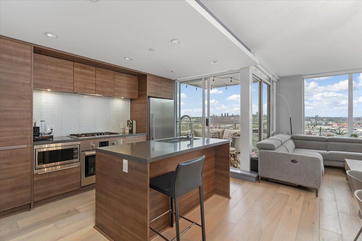 Listing image of 2004 1550 FERN STREET