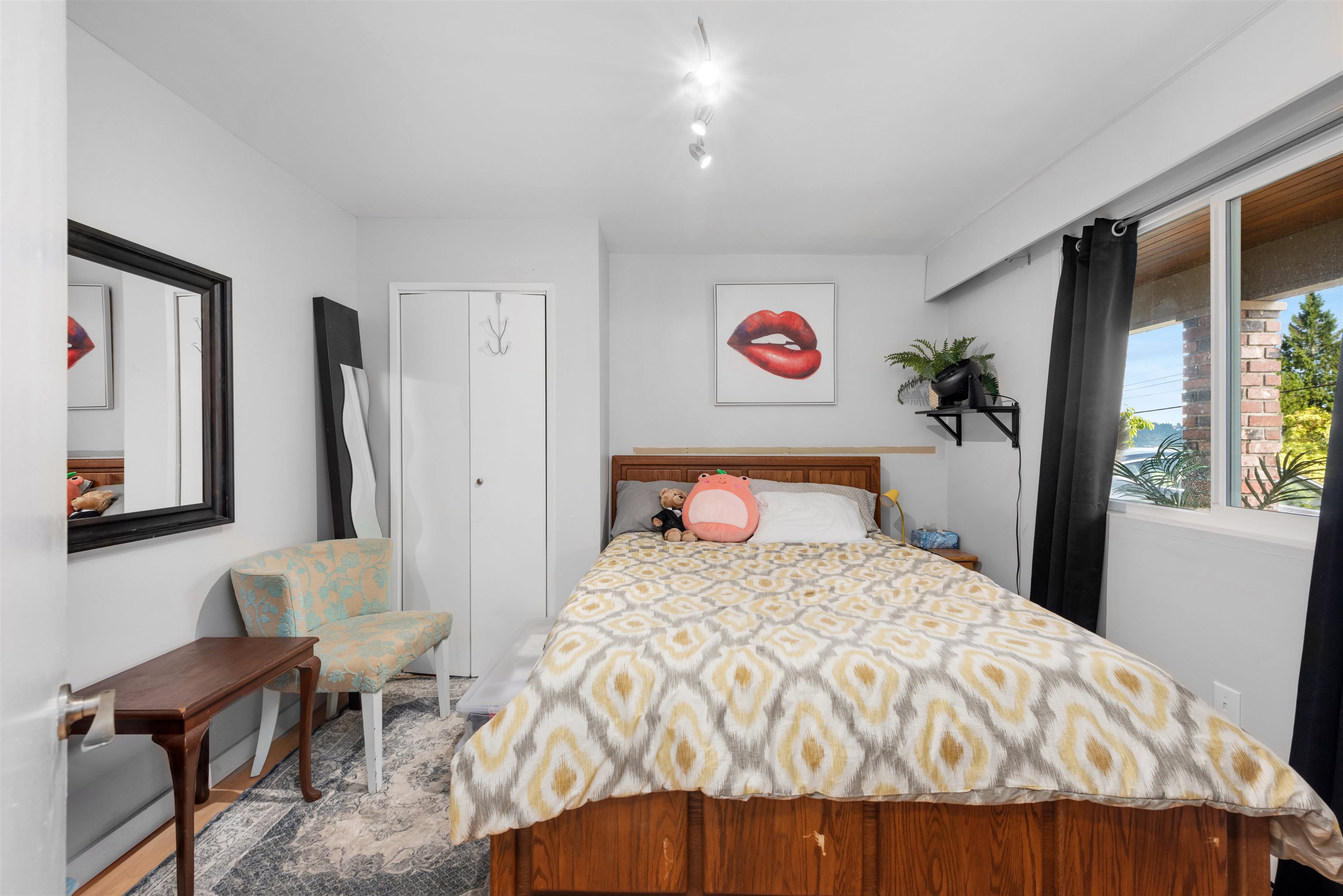 Listing image of 1190 E 15TH STREET