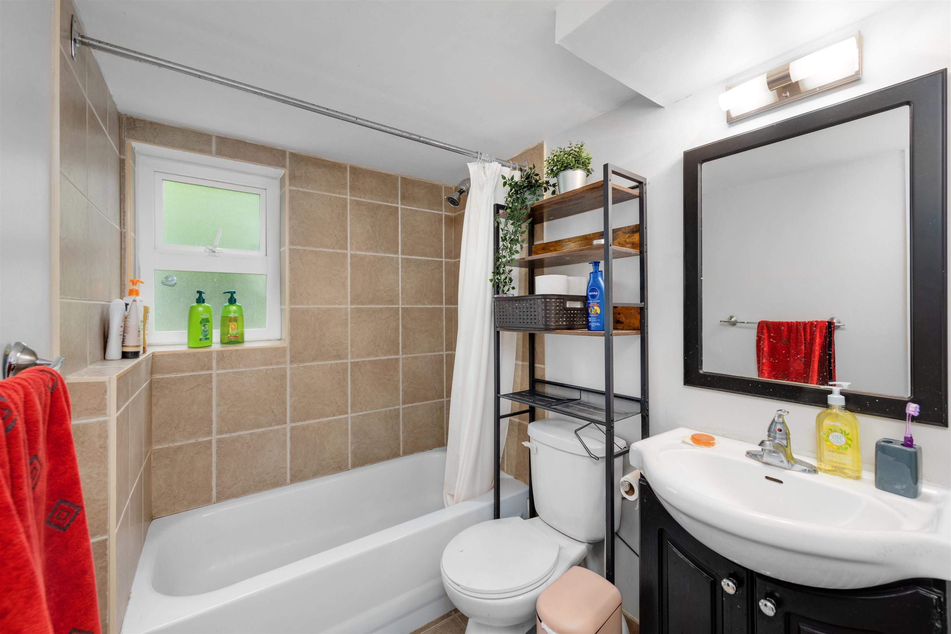 Listing image of 1190 E 15TH STREET
