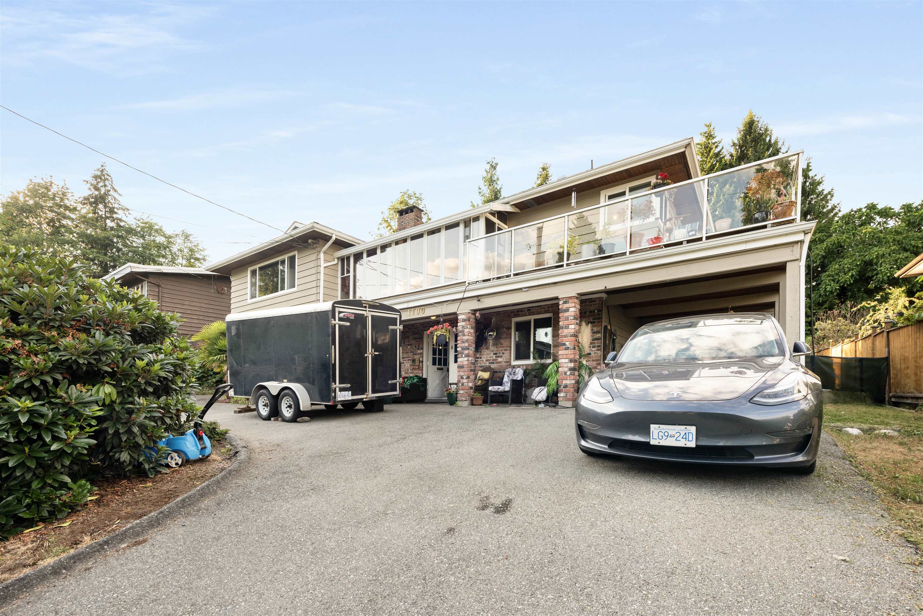 Listing image of 1190 E 15TH STREET