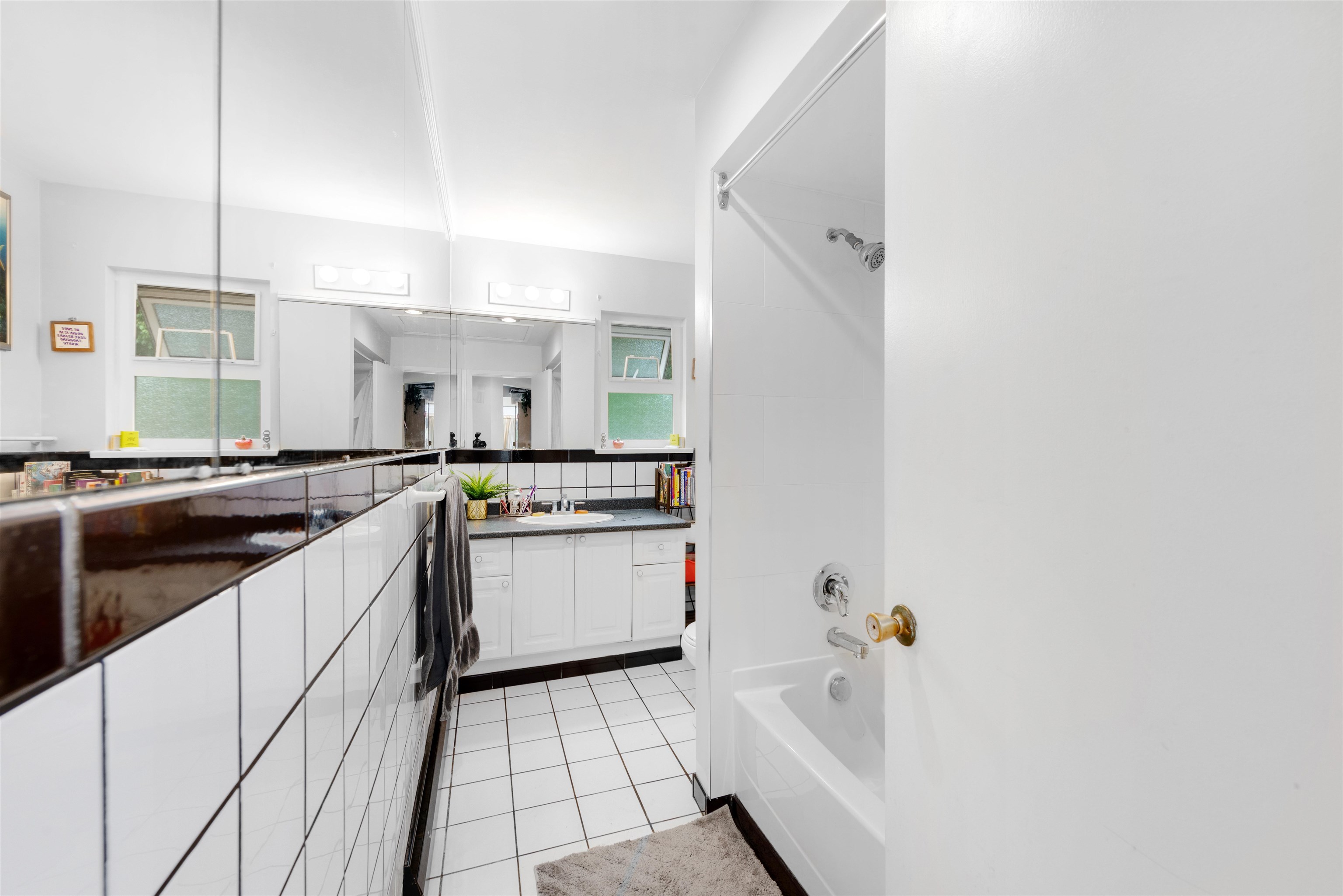 Listing image of 1190 E 15TH STREET