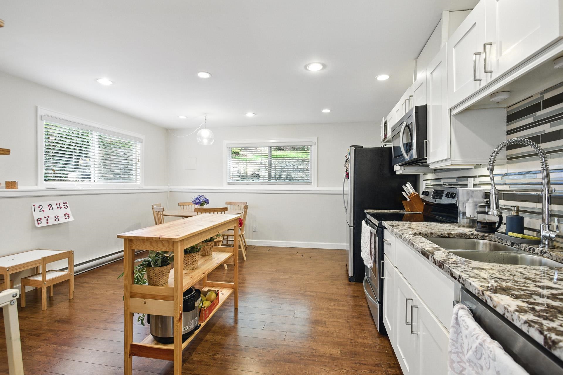 Listing image of 4938 REDONDA DRIVE