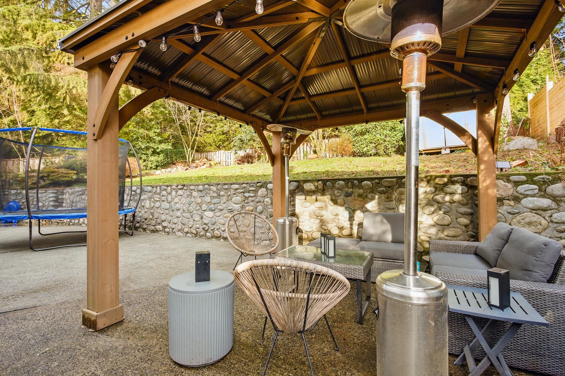 Listing image of 4938 REDONDA DRIVE