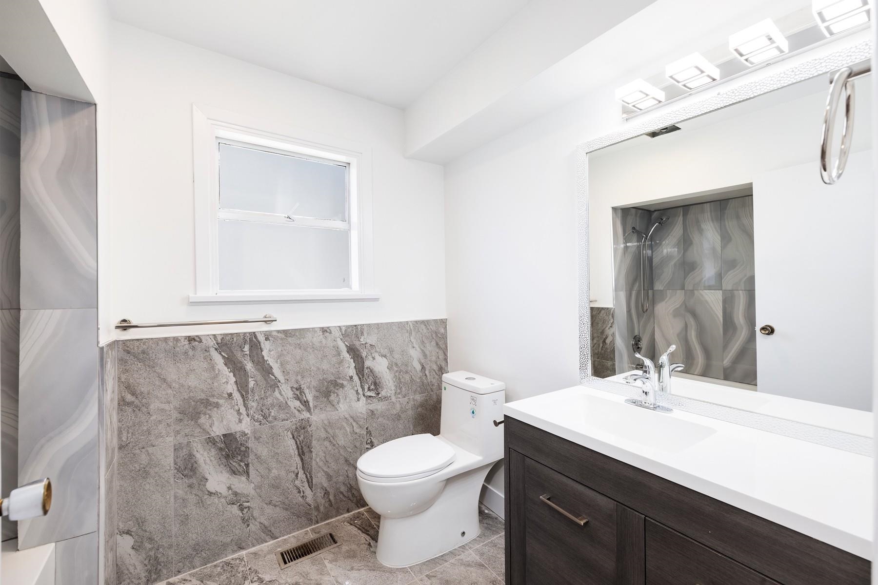 Listing image of 1235 JEFFERSON AVENUE
