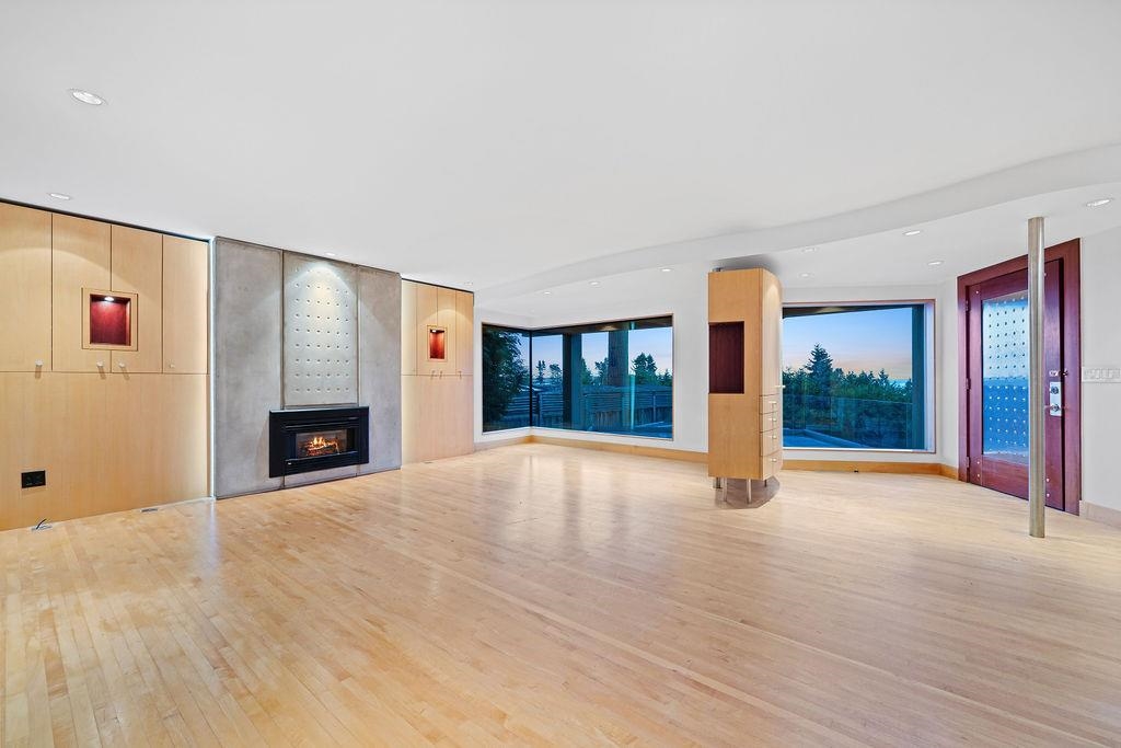 Listing image of 4278 MORGAN CRESCENT