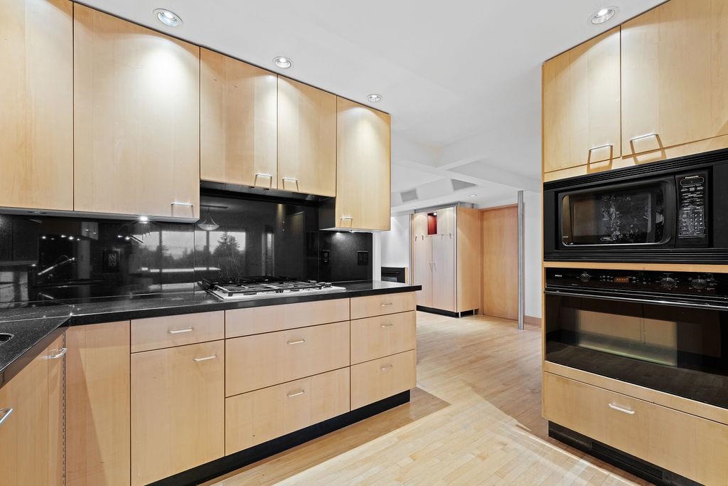 Listing image of 4278 MORGAN CRESCENT