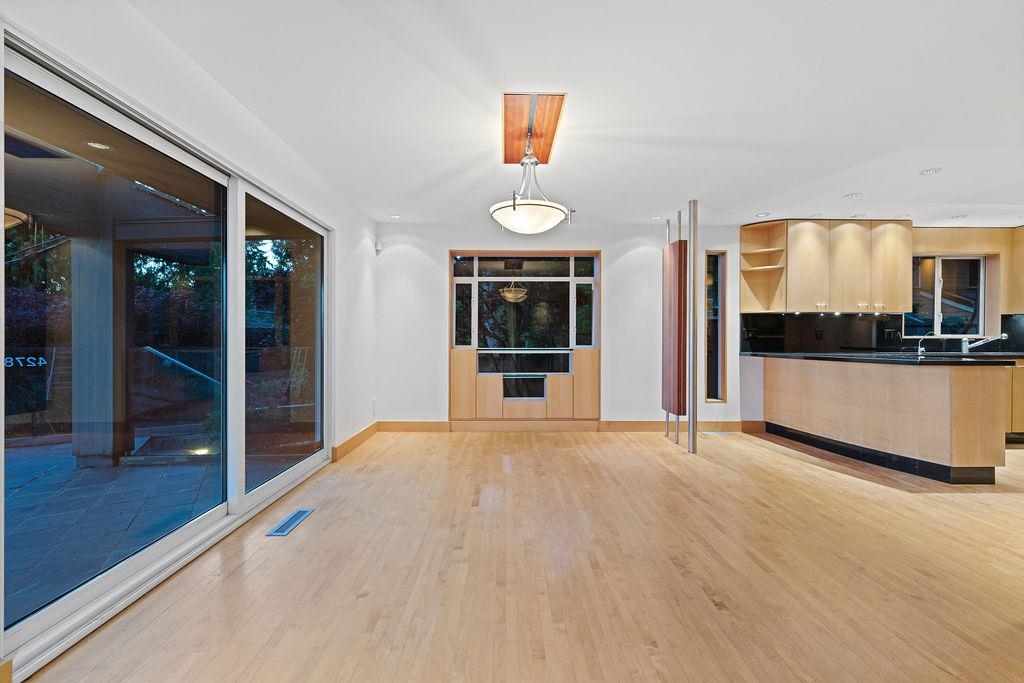 Listing image of 4278 MORGAN CRESCENT
