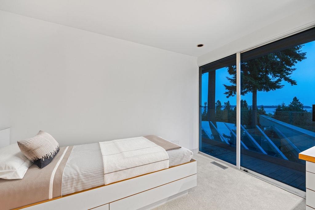 Listing image of 4278 MORGAN CRESCENT