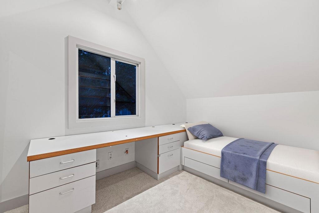 Listing image of 4278 MORGAN CRESCENT