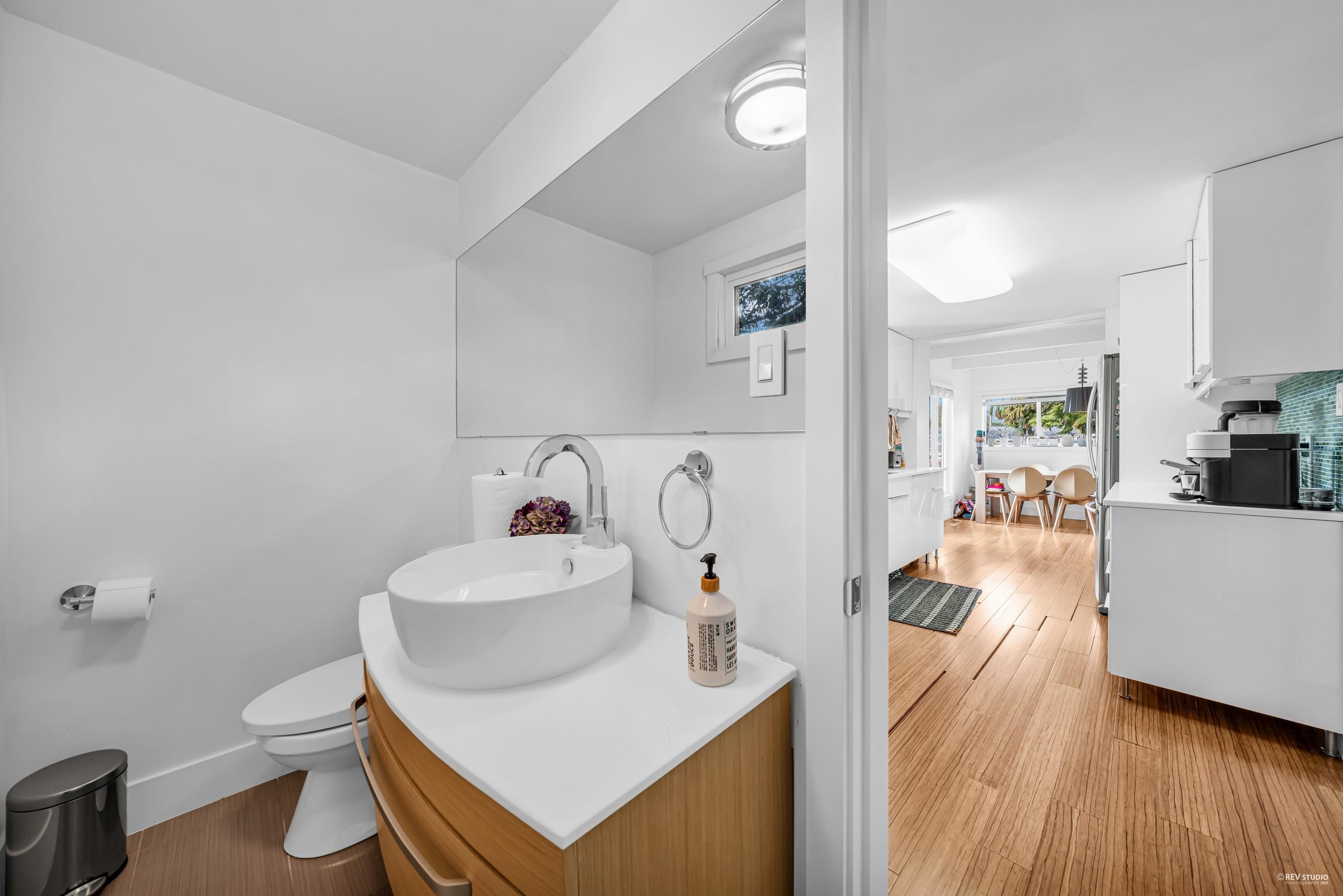 Listing image of 857 E 12TH STREET