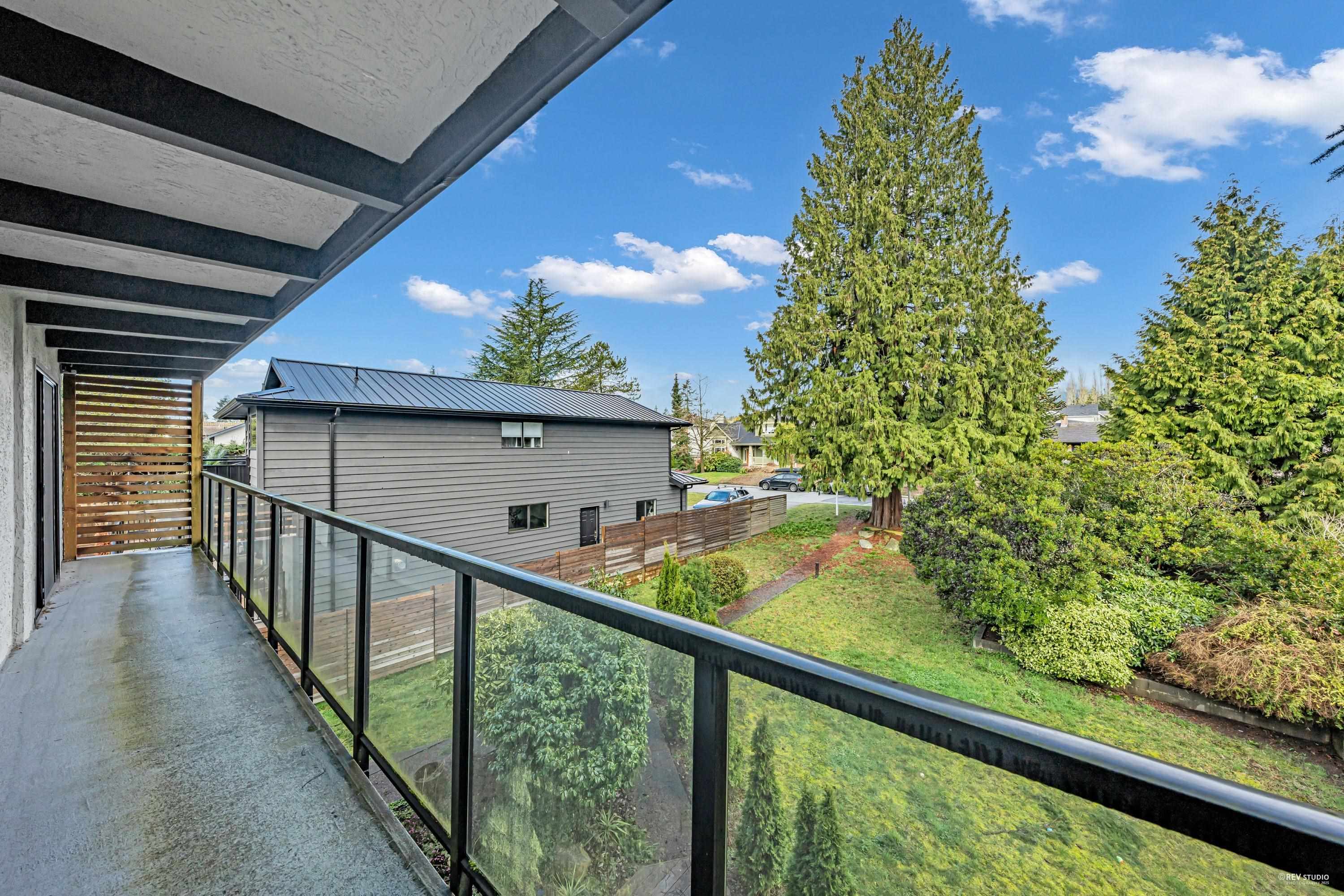 Listing image of 857 E 12TH STREET