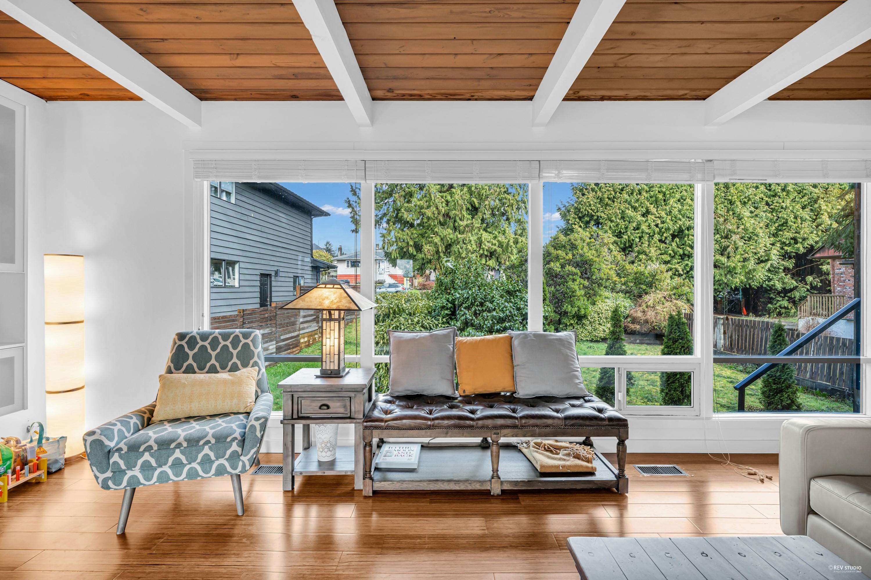 Listing image of 857 E 12TH STREET