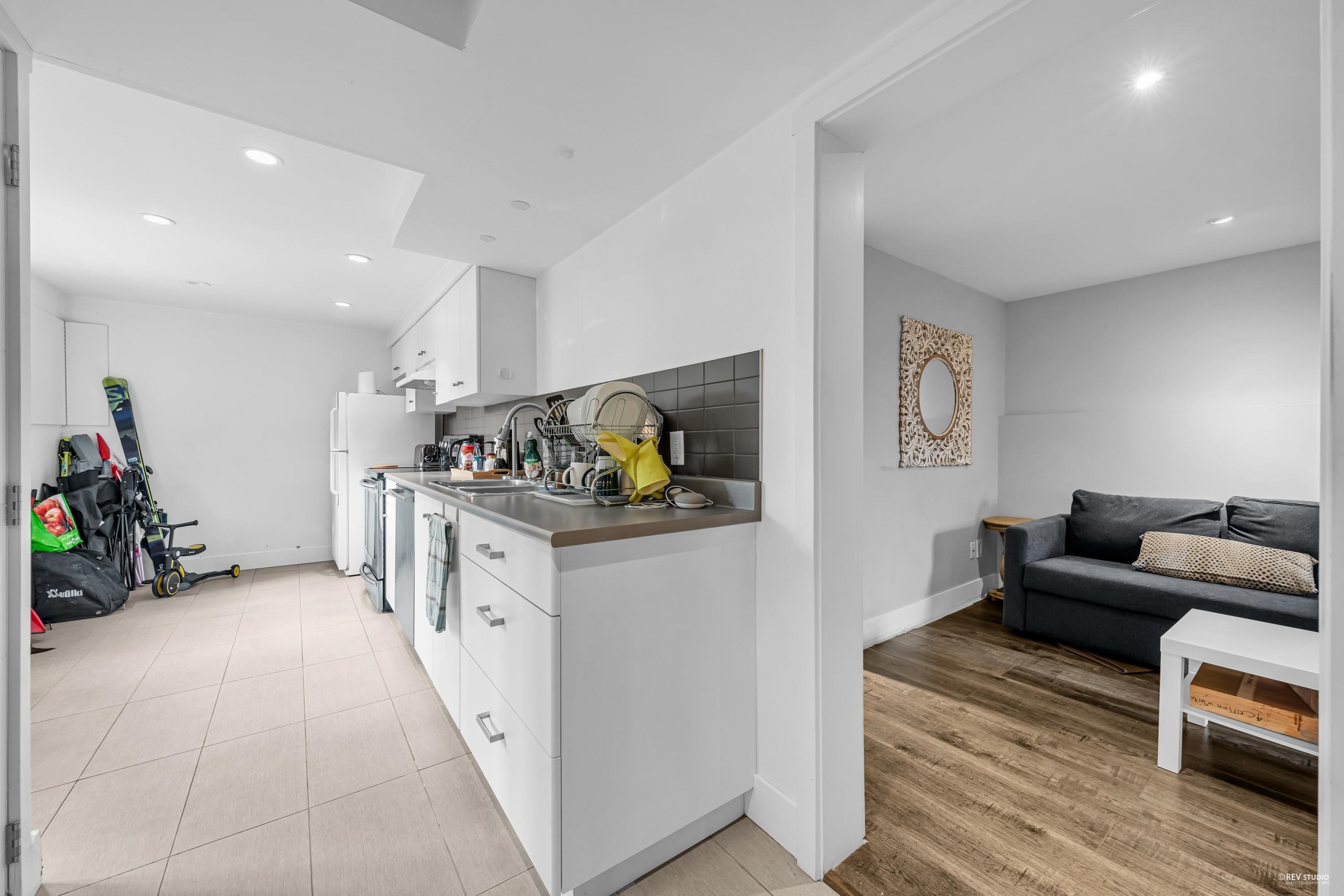 Listing image of 857 E 12TH STREET