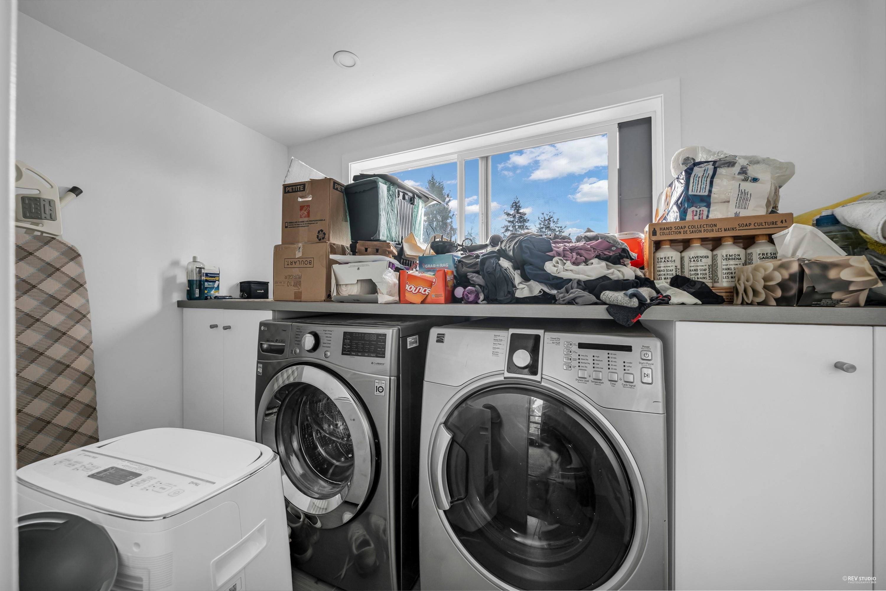 Listing image of 857 E 12TH STREET