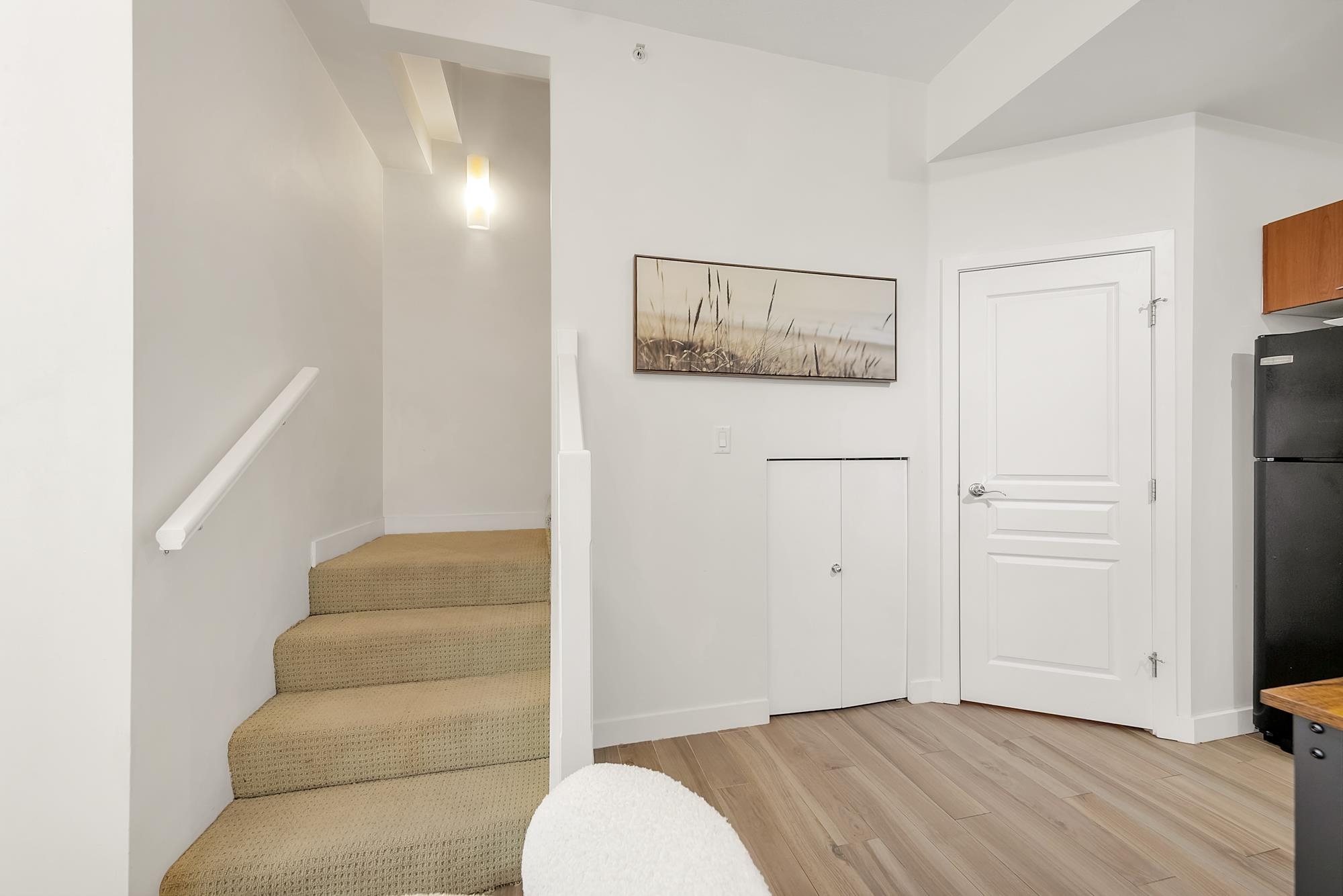 Listing image of 1479 E KING EDWARD AVENUE