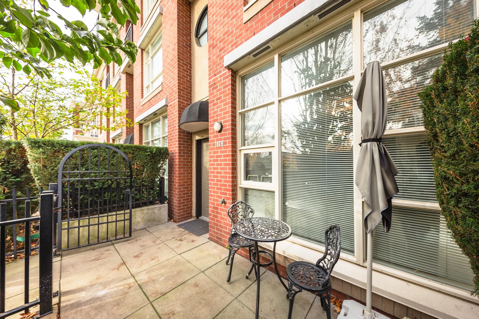 Listing image of 1479 E KING EDWARD AVENUE