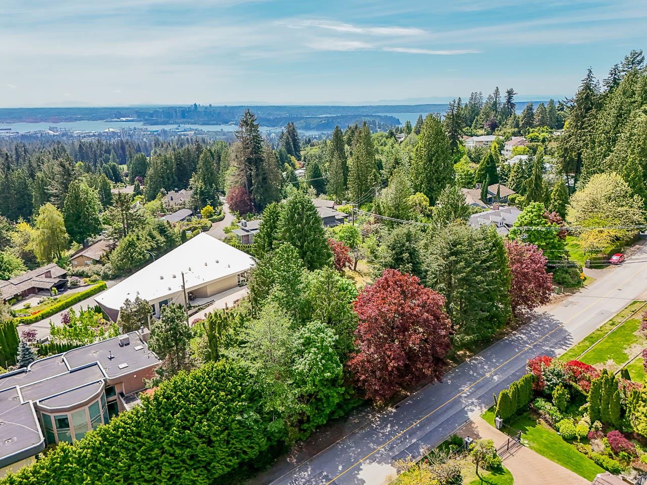 Listing image of 750 KENWOOD ROAD