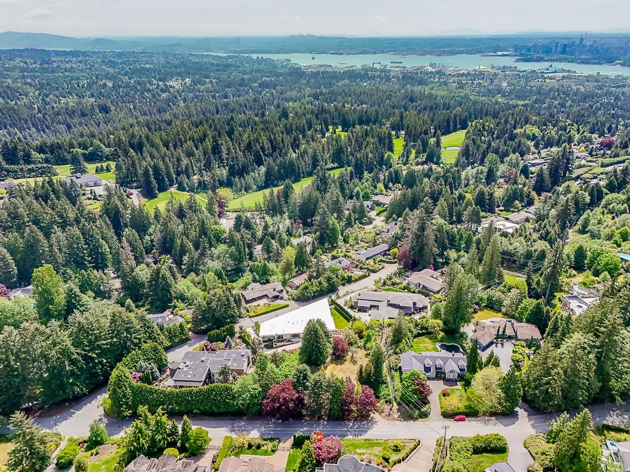 Listing image of 750 KENWOOD ROAD