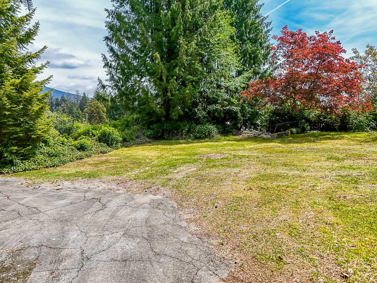 Listing image of 750 KENWOOD ROAD