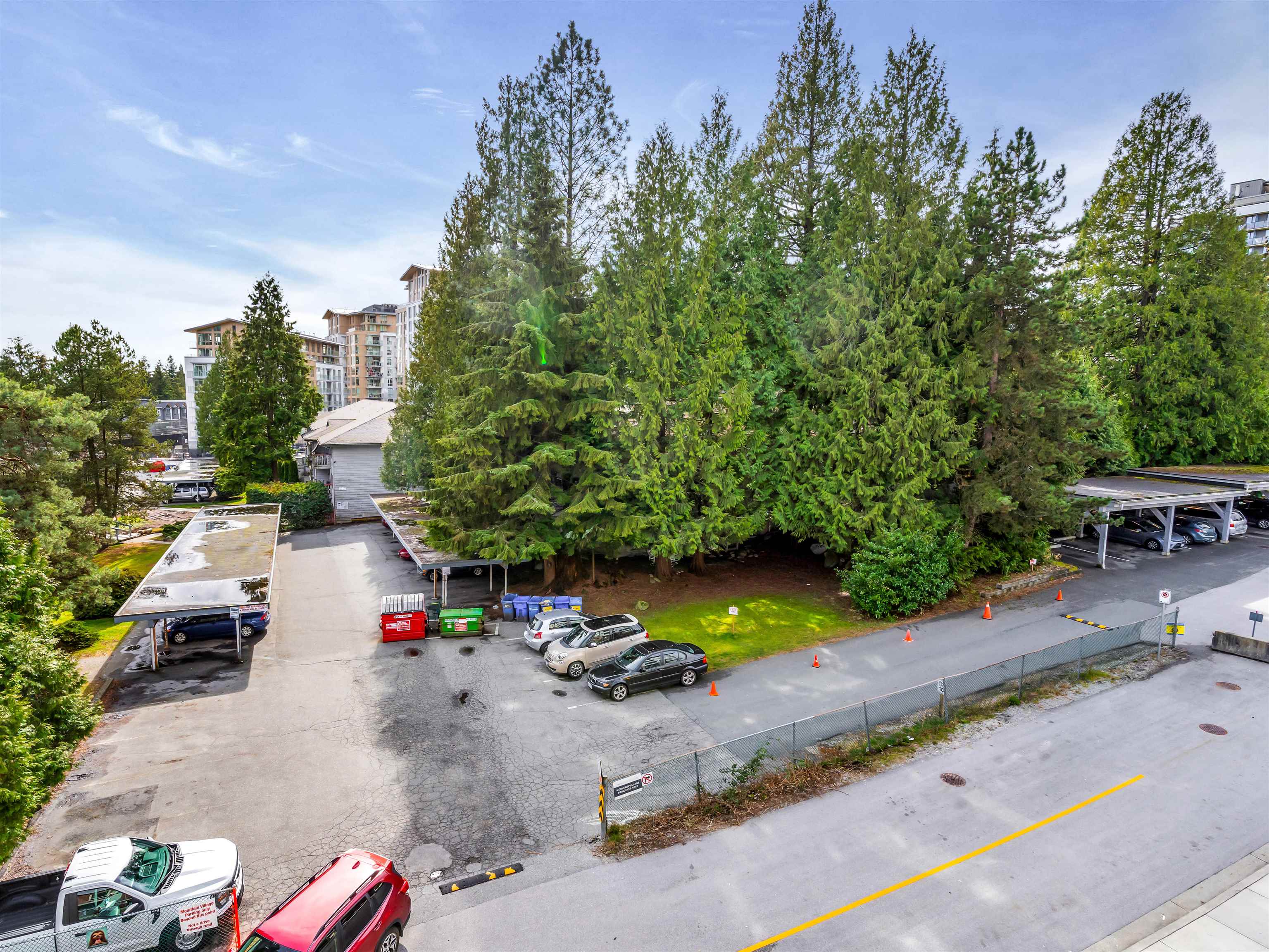 Listing image of 322 2651 LIBRARY LANE