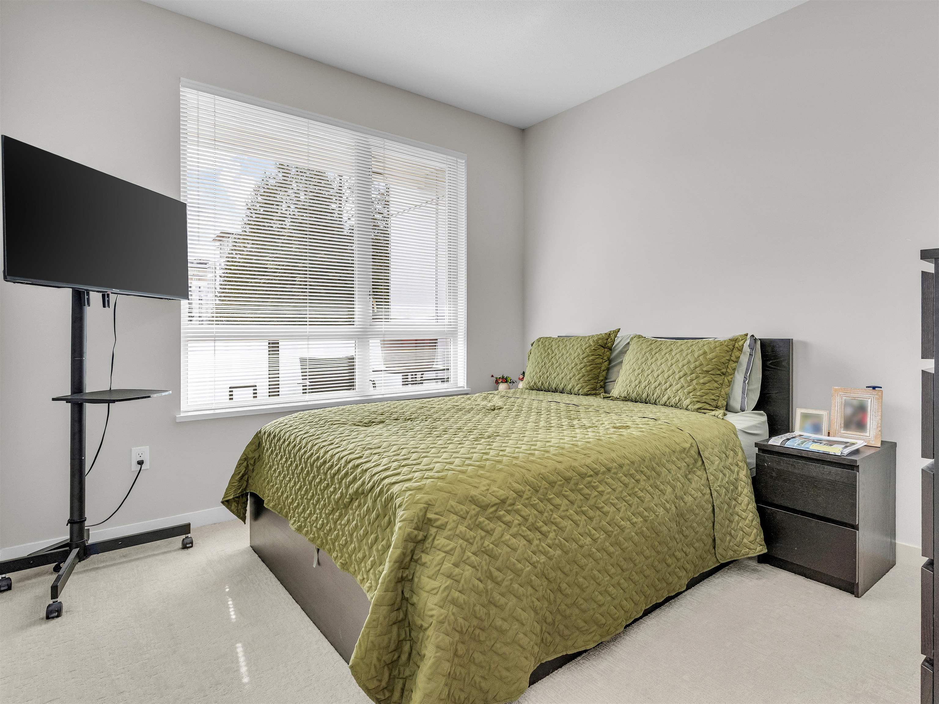 Listing image of 322 2651 LIBRARY LANE
