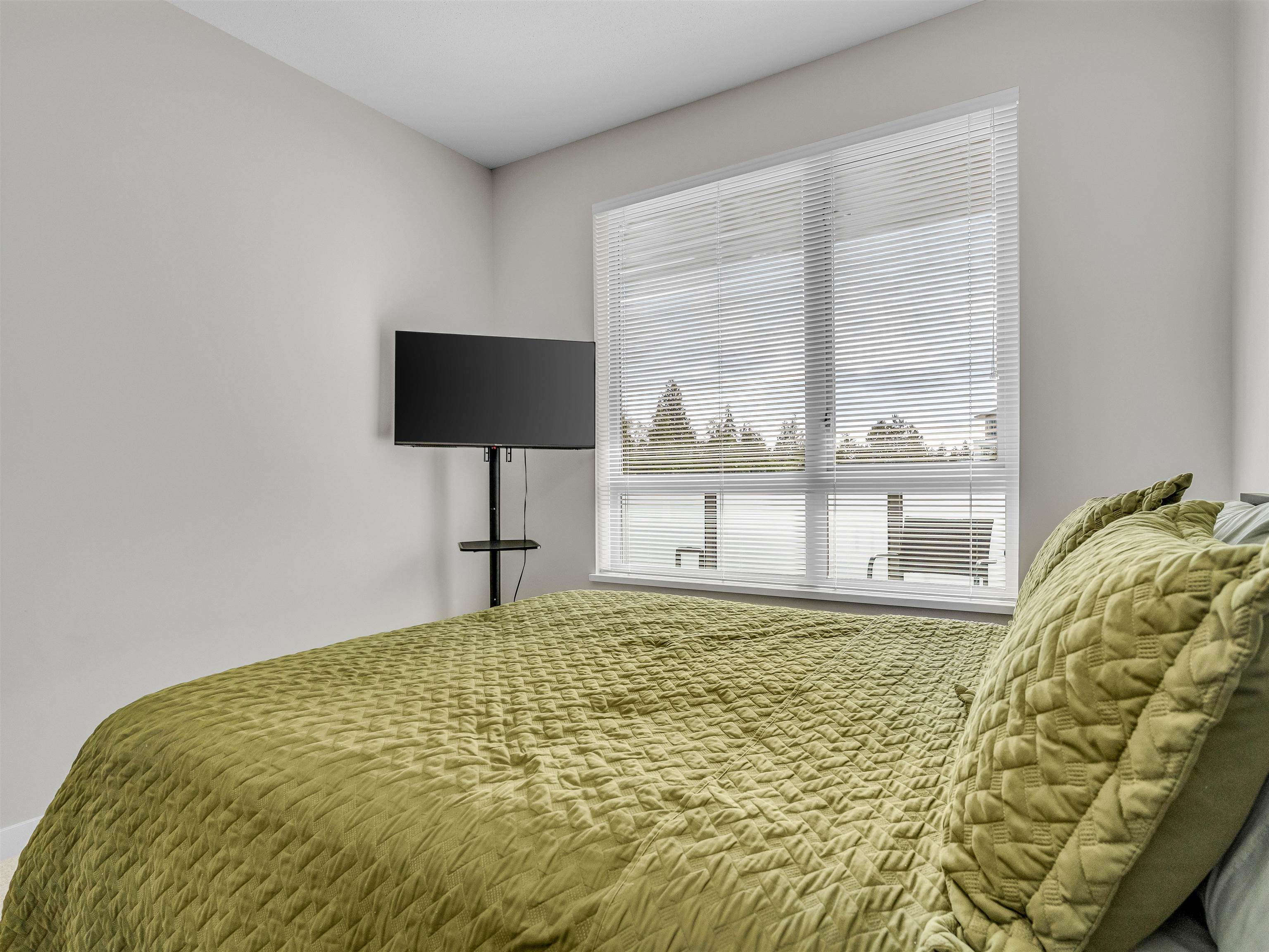 Listing image of 322 2651 LIBRARY LANE