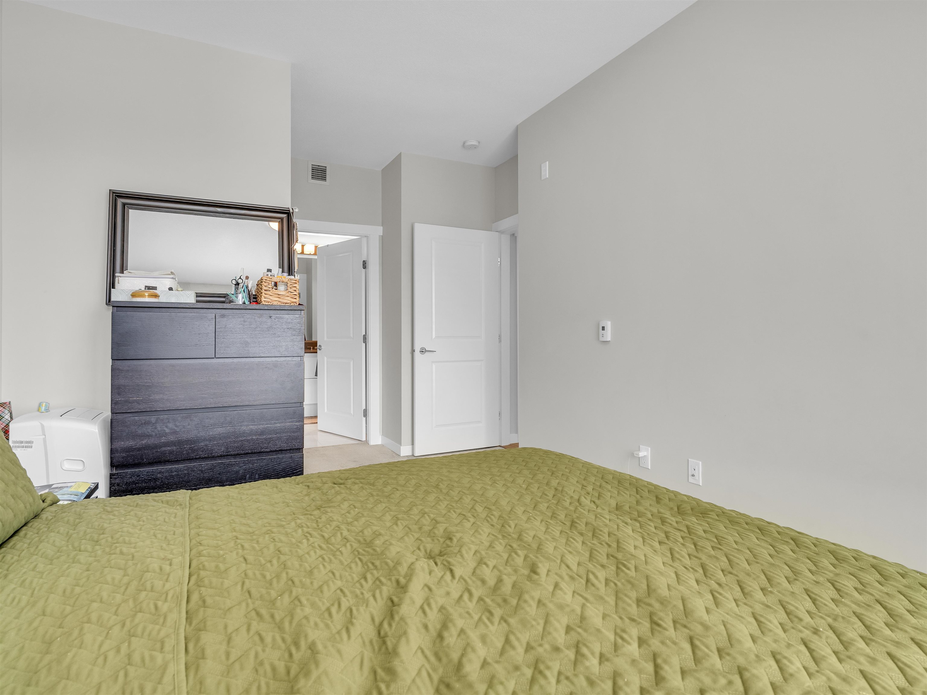 Listing image of 322 2651 LIBRARY LANE