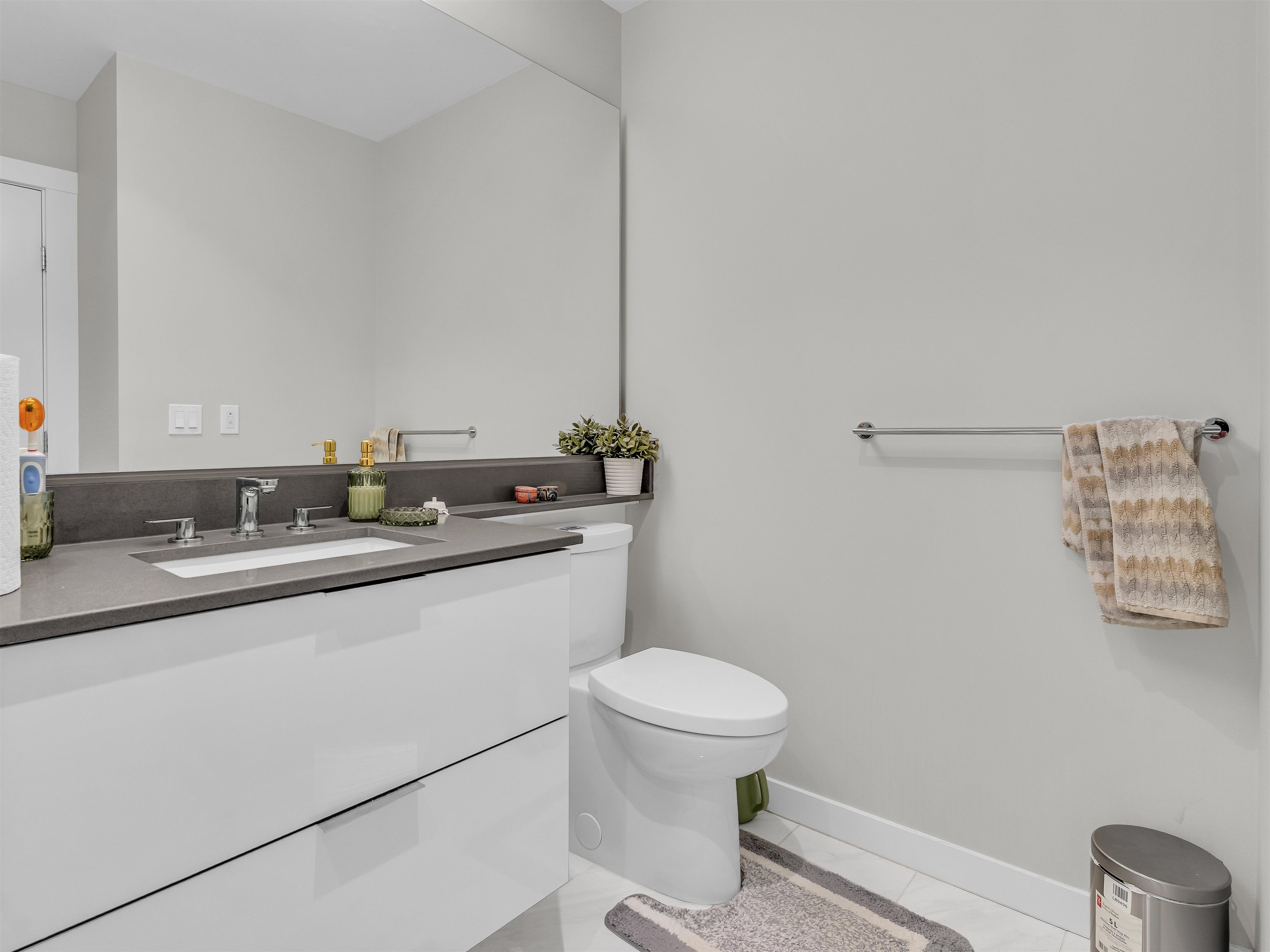 Listing image of 322 2651 LIBRARY LANE