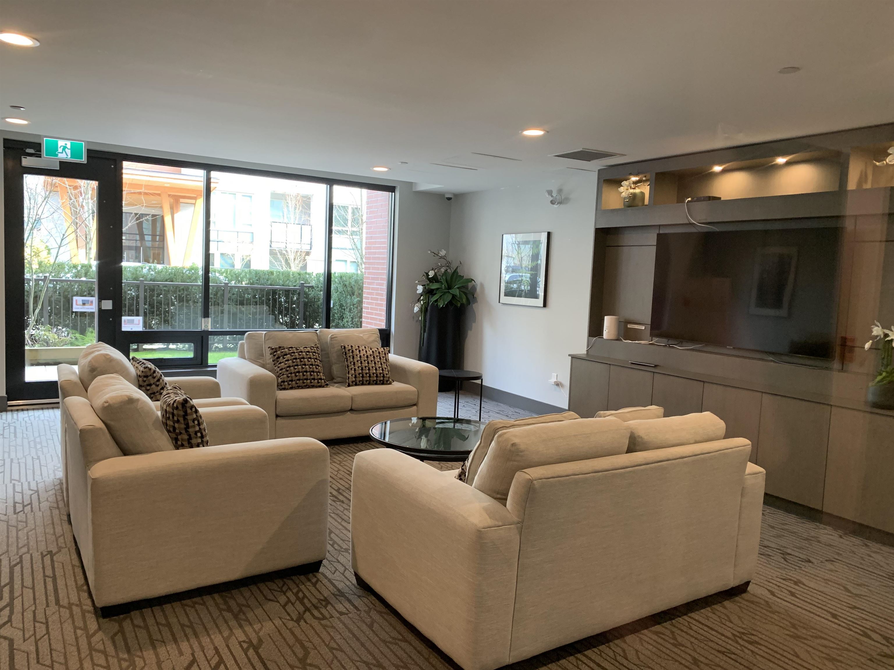 Listing image of 322 2651 LIBRARY LANE