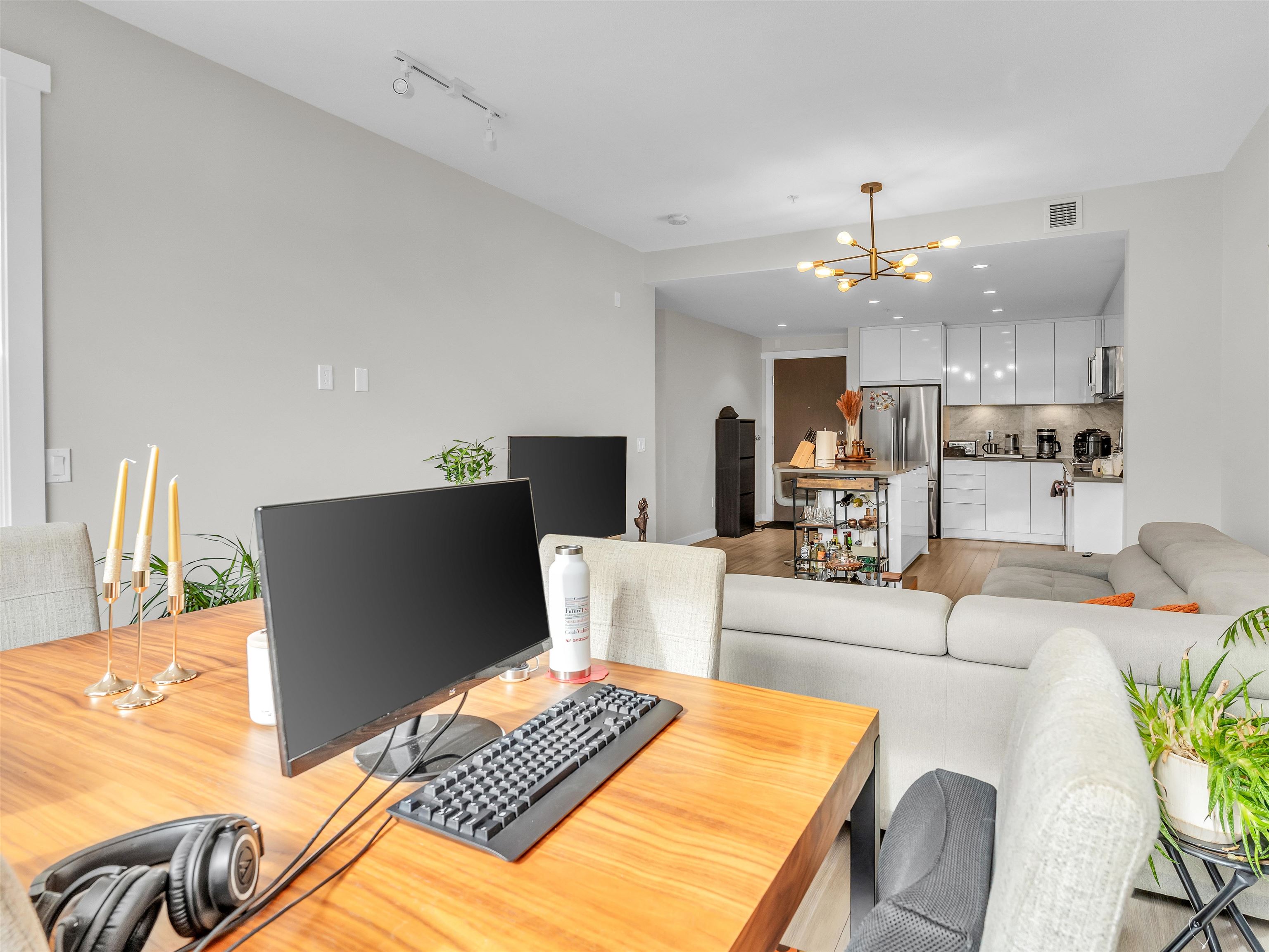 Listing image of 322 2651 LIBRARY LANE