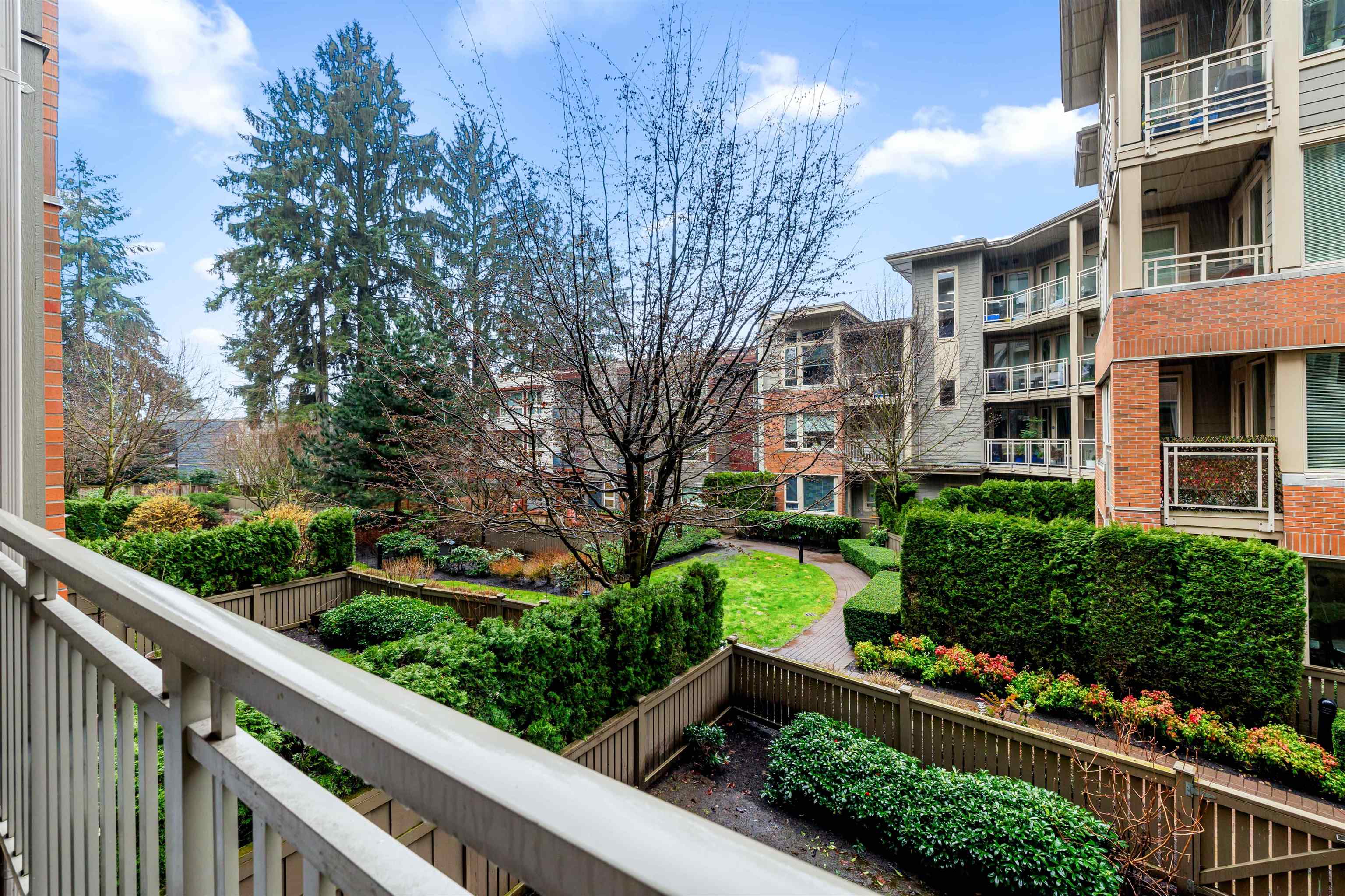 Listing image of 111 139 W 22ND STREET