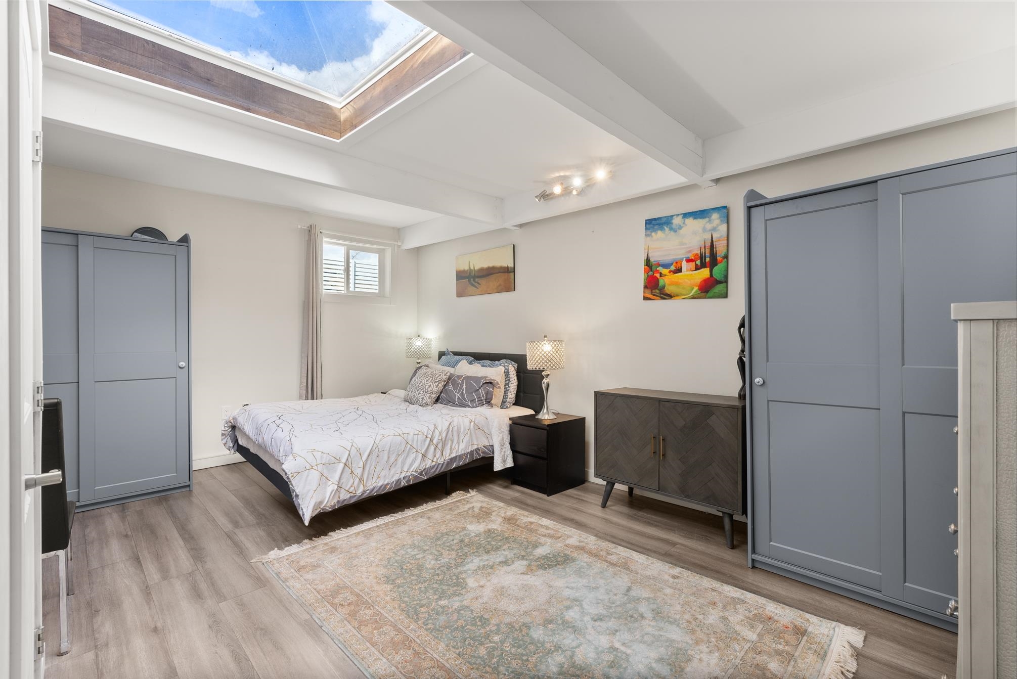 Listing image of 621 THE DEL