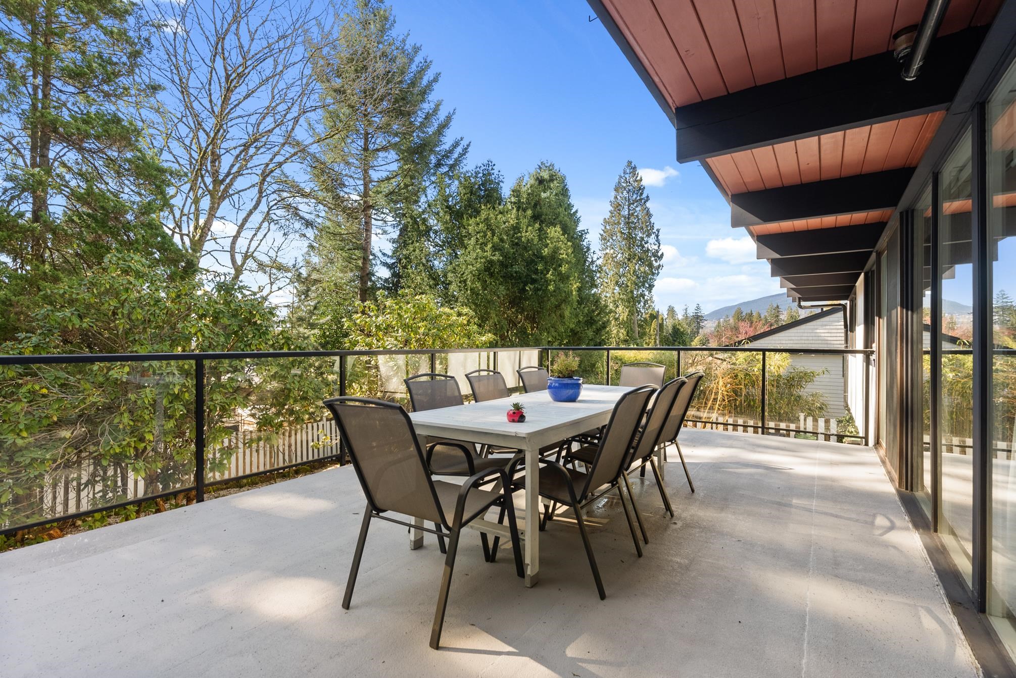 Listing image of 621 THE DEL