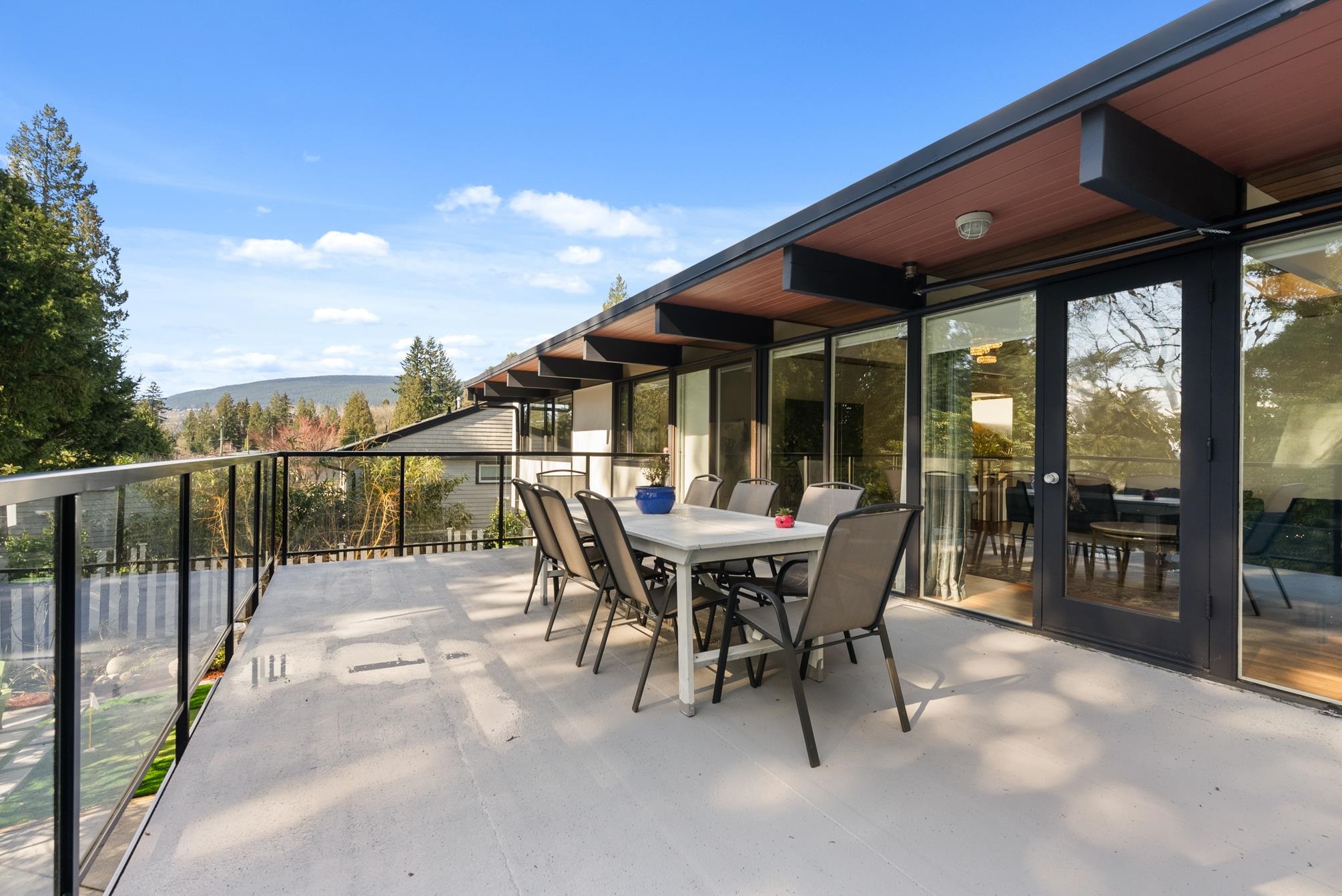 Listing image of 621 THE DEL