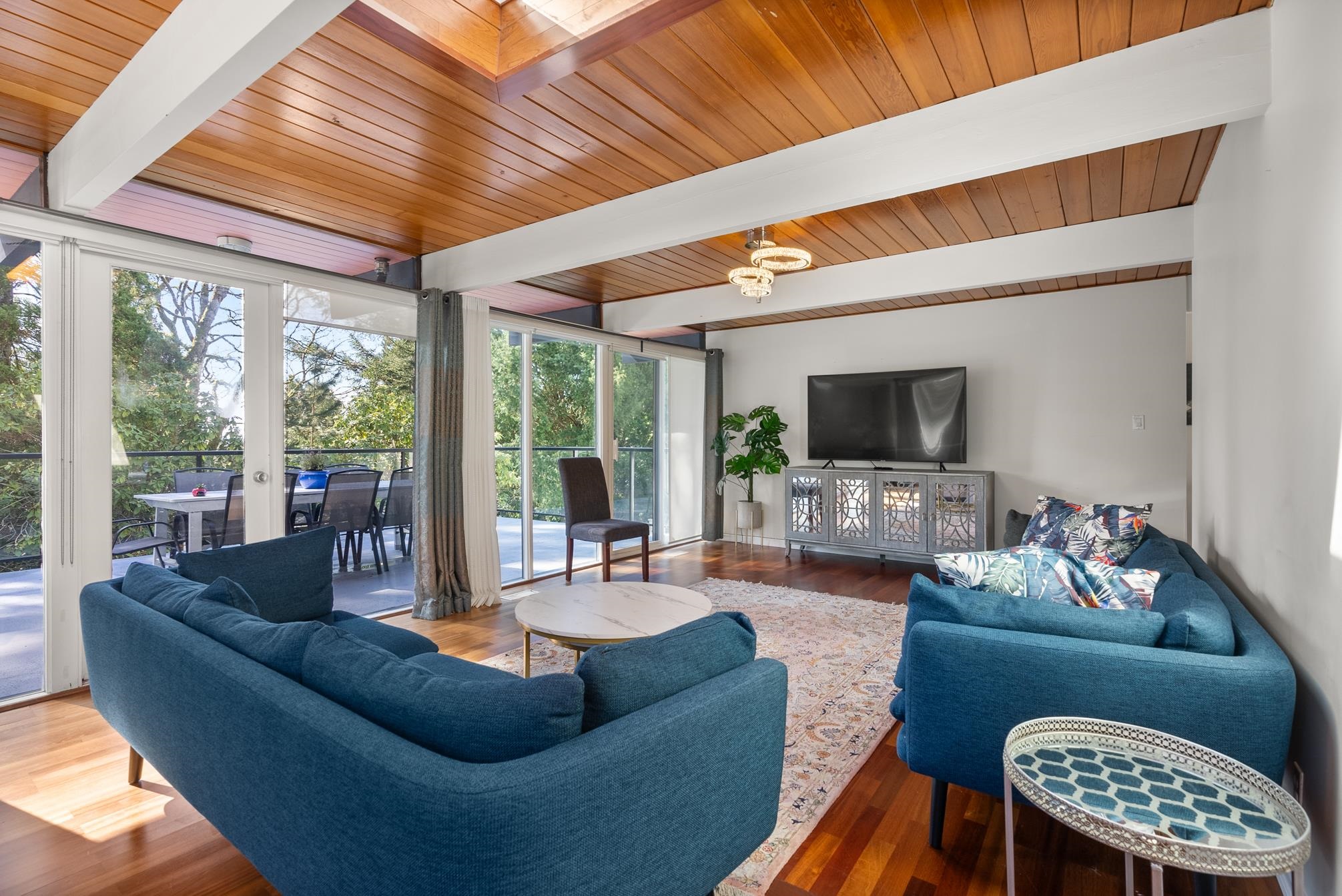 Listing image of 621 THE DEL