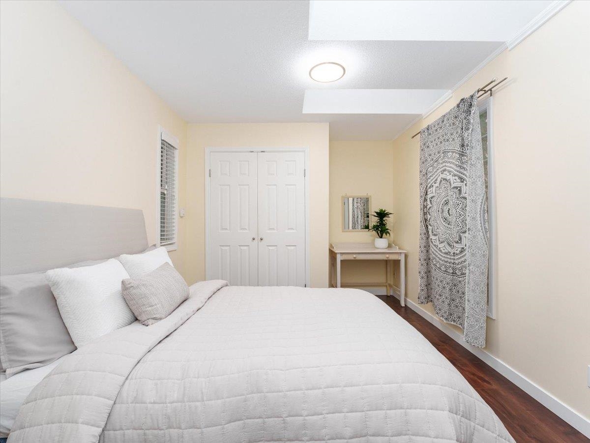 Listing image of 983 CANYON BOULEVARD