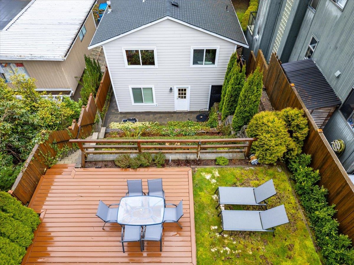 Listing image of 983 CANYON BOULEVARD