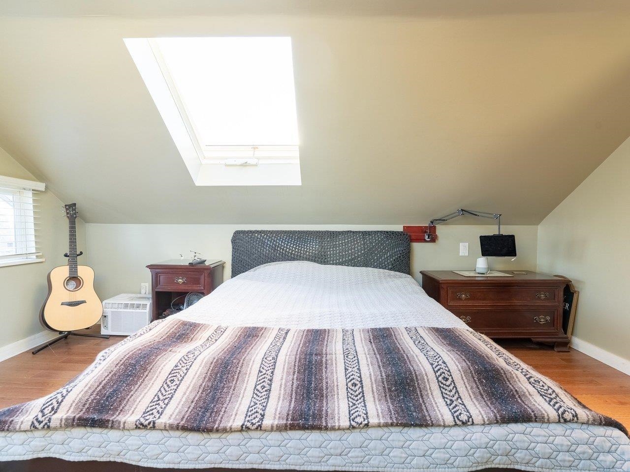 Listing image of 1156 ADDERLEY STREET