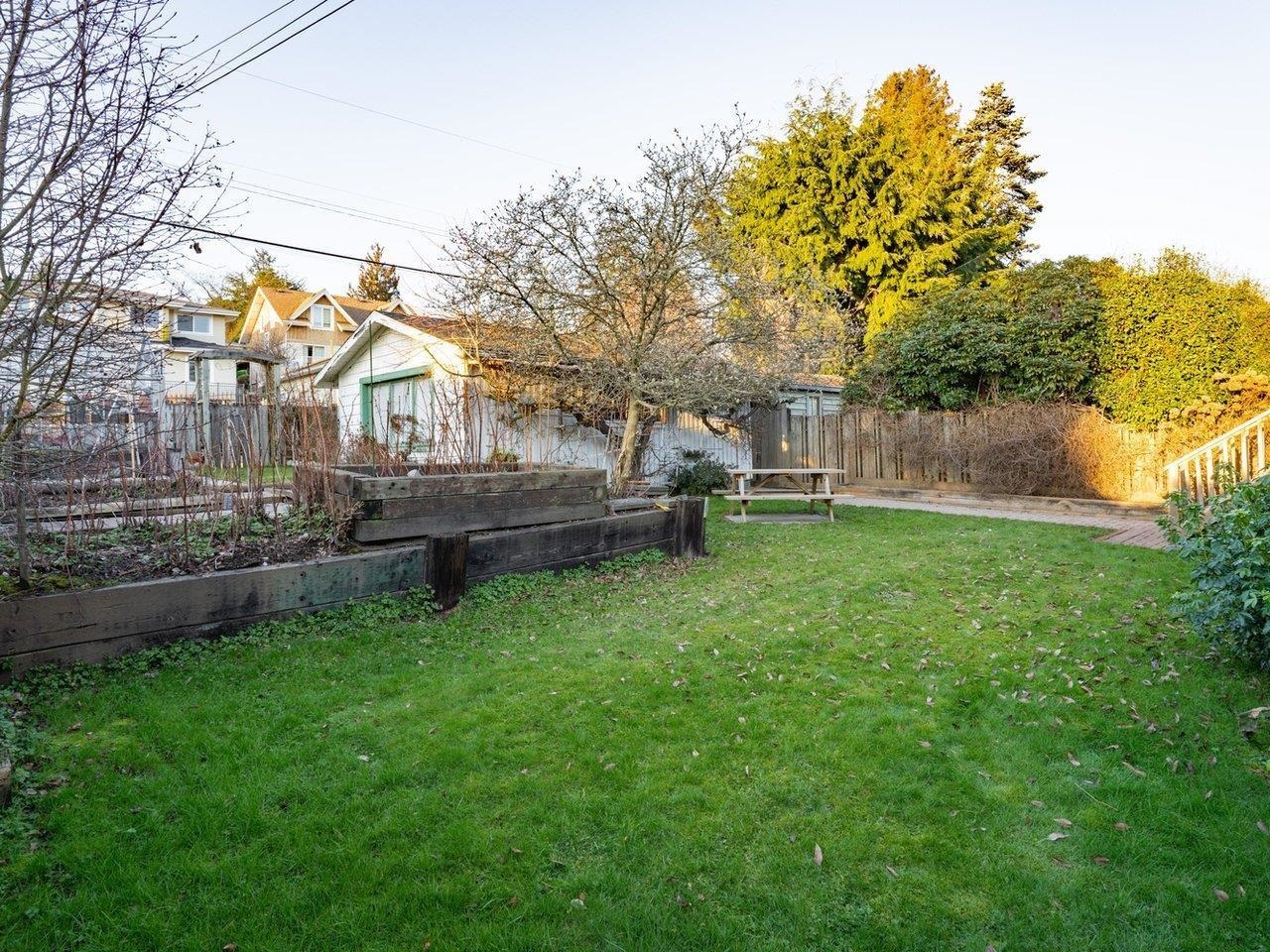 Listing image of 1156 ADDERLEY STREET