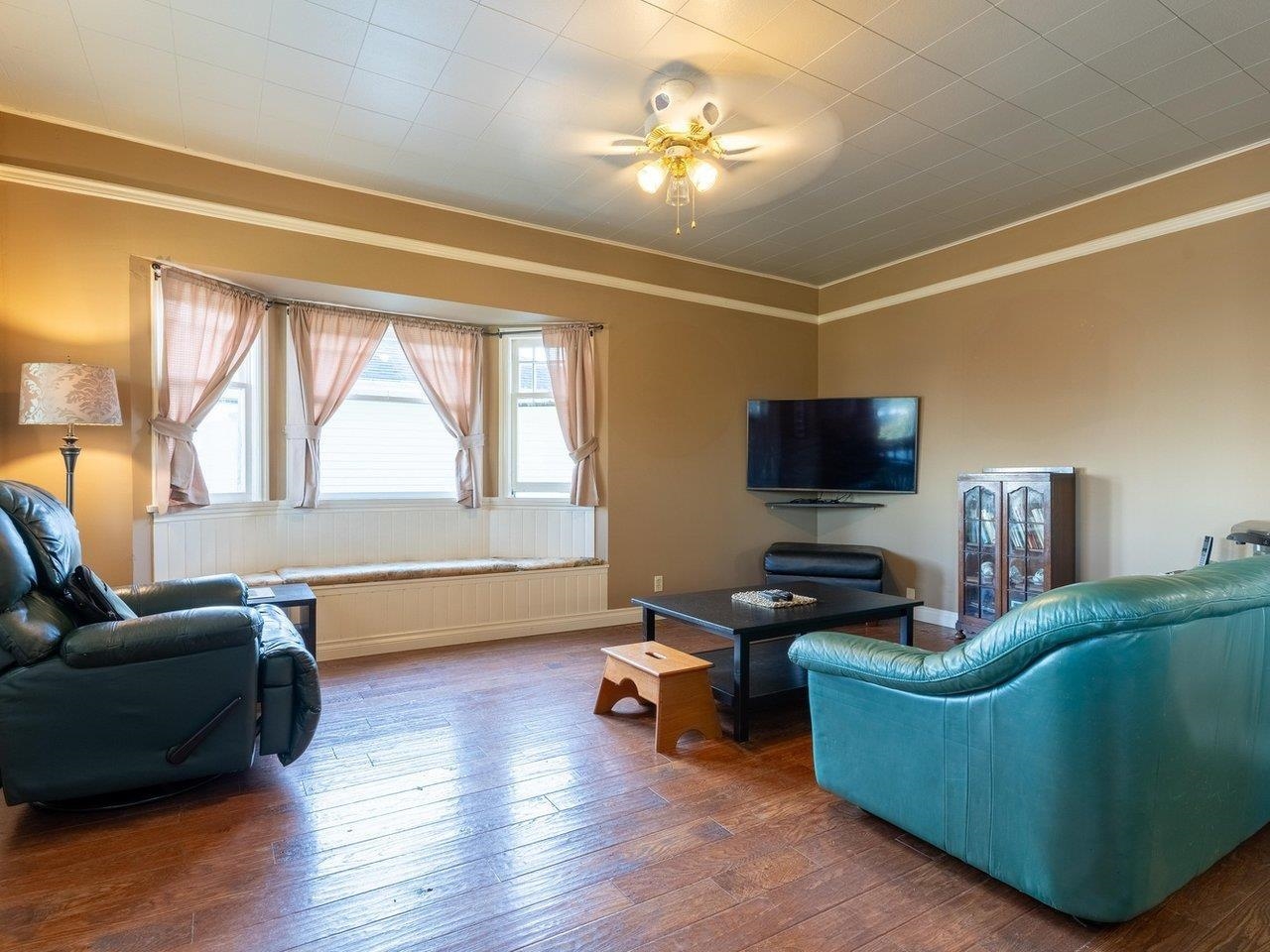 Listing image of 1156 ADDERLEY STREET