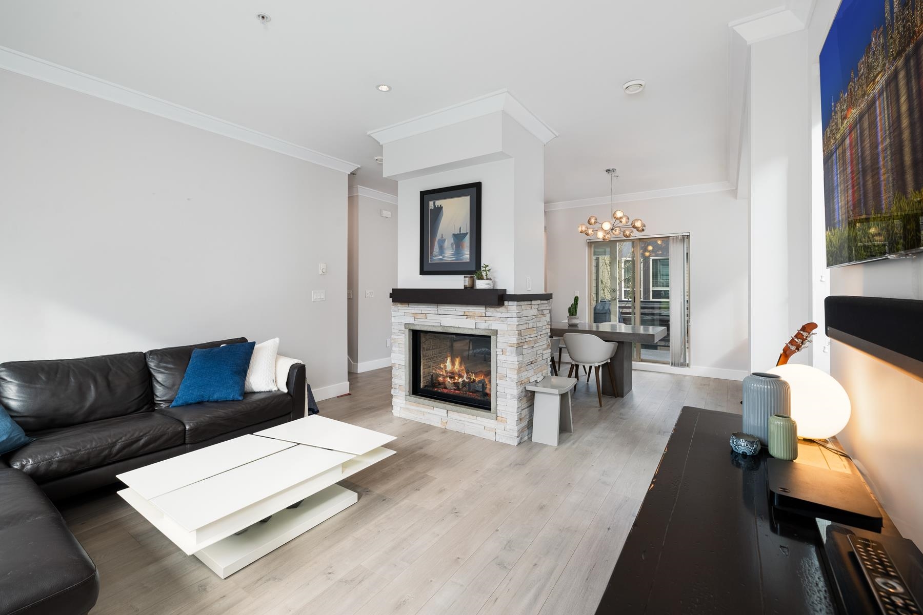 Listing image of 9 897 PREMIER STREET