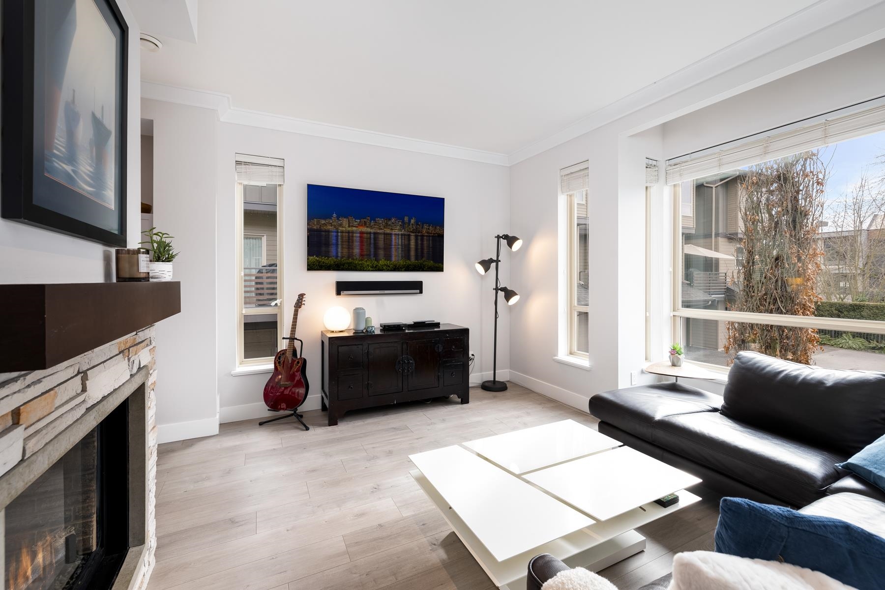 Listing image of 9 897 PREMIER STREET