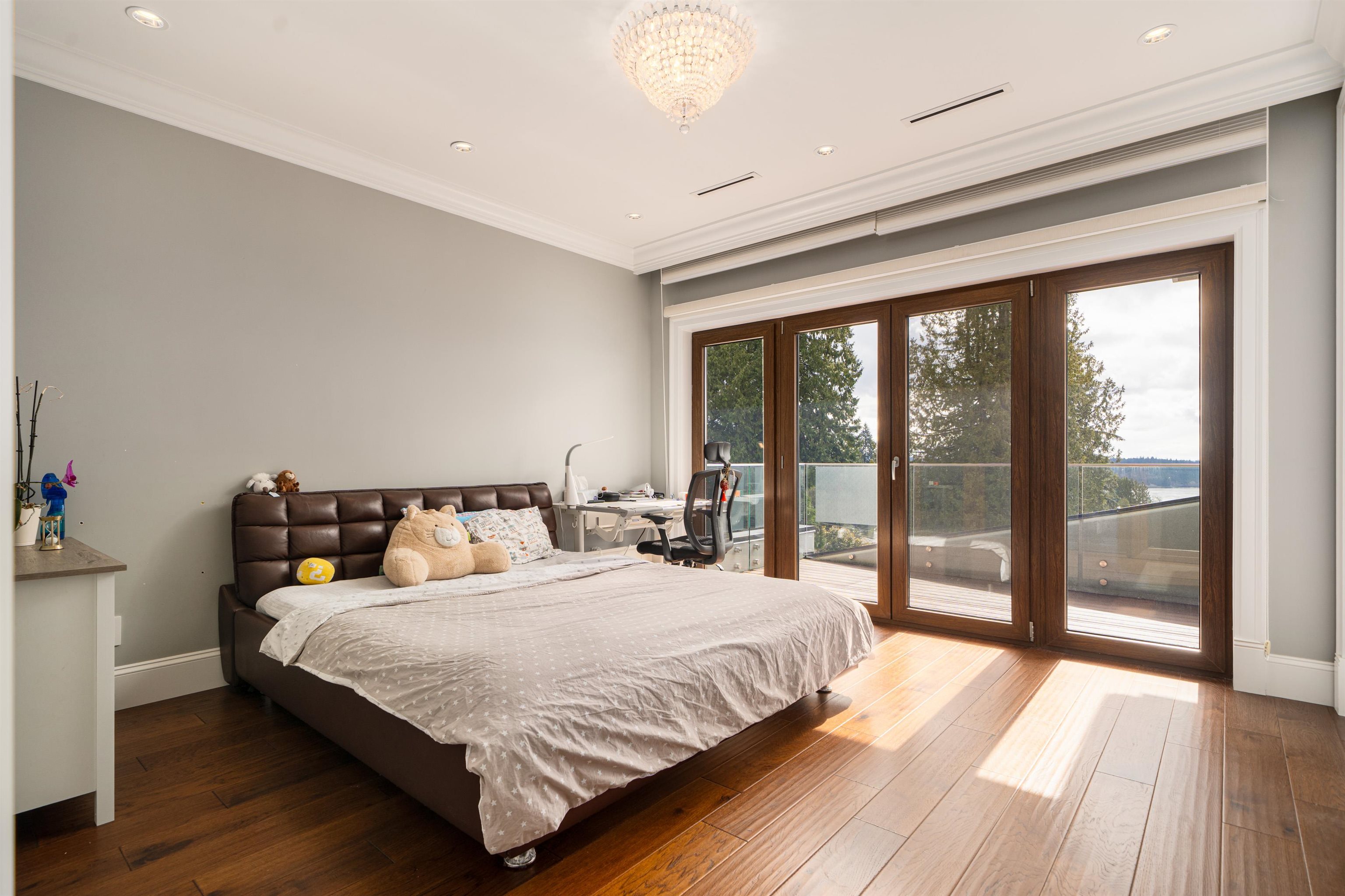 Listing image of 1410 MATHERS AVENUE