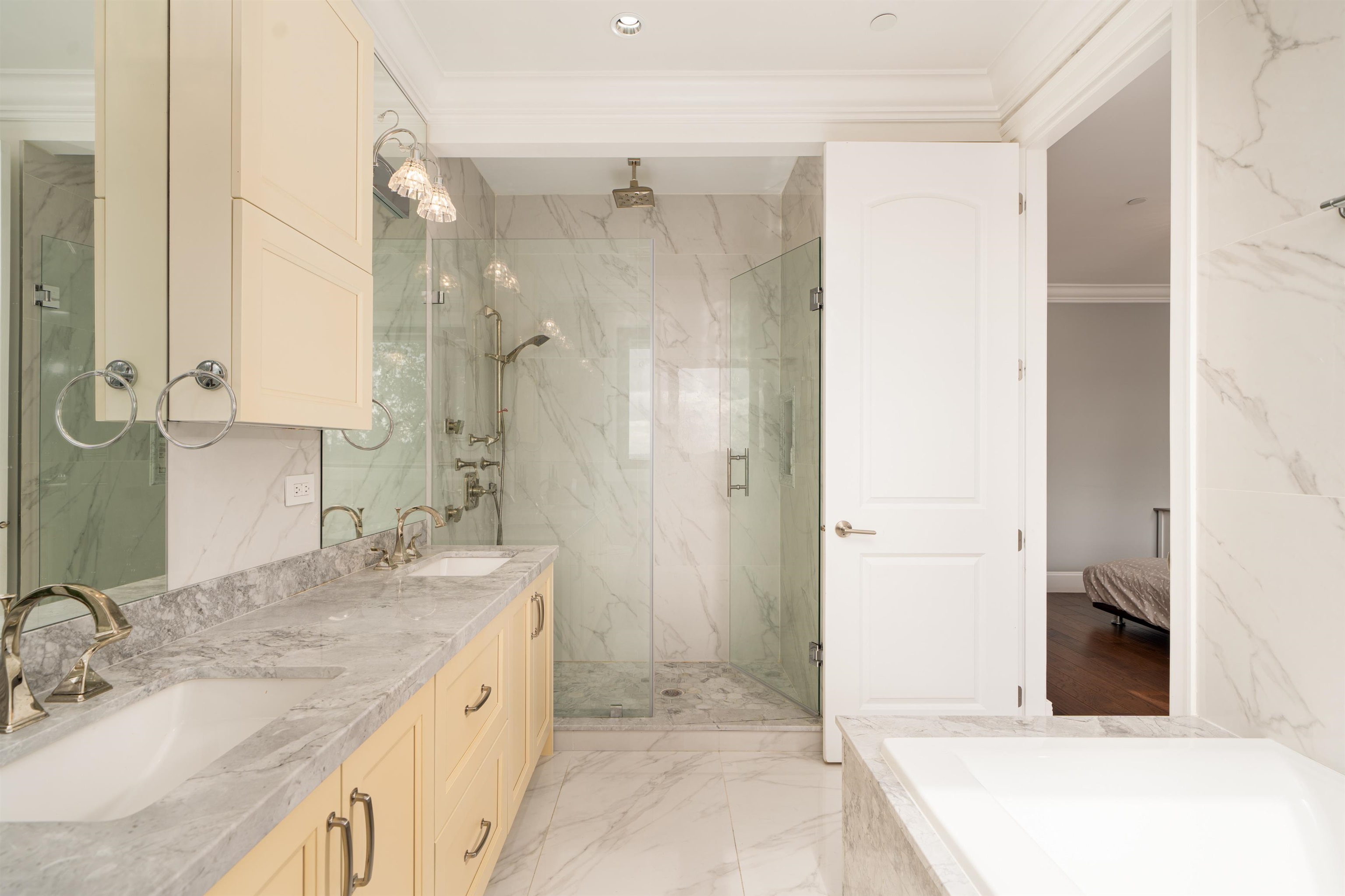 Listing image of 1410 MATHERS AVENUE